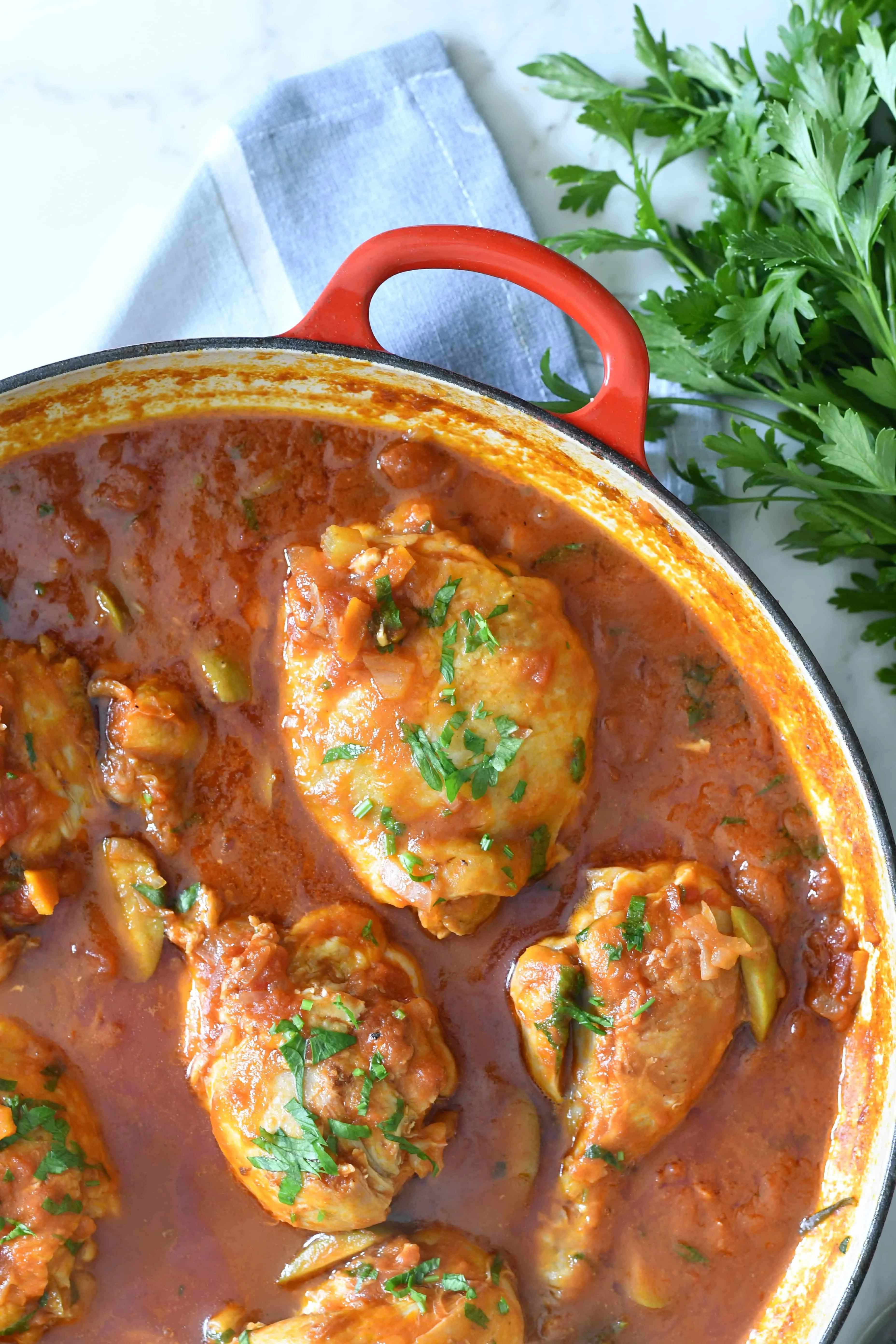 traditional-italian-chicken-cacciatora-pollo-alla-cacciatora
