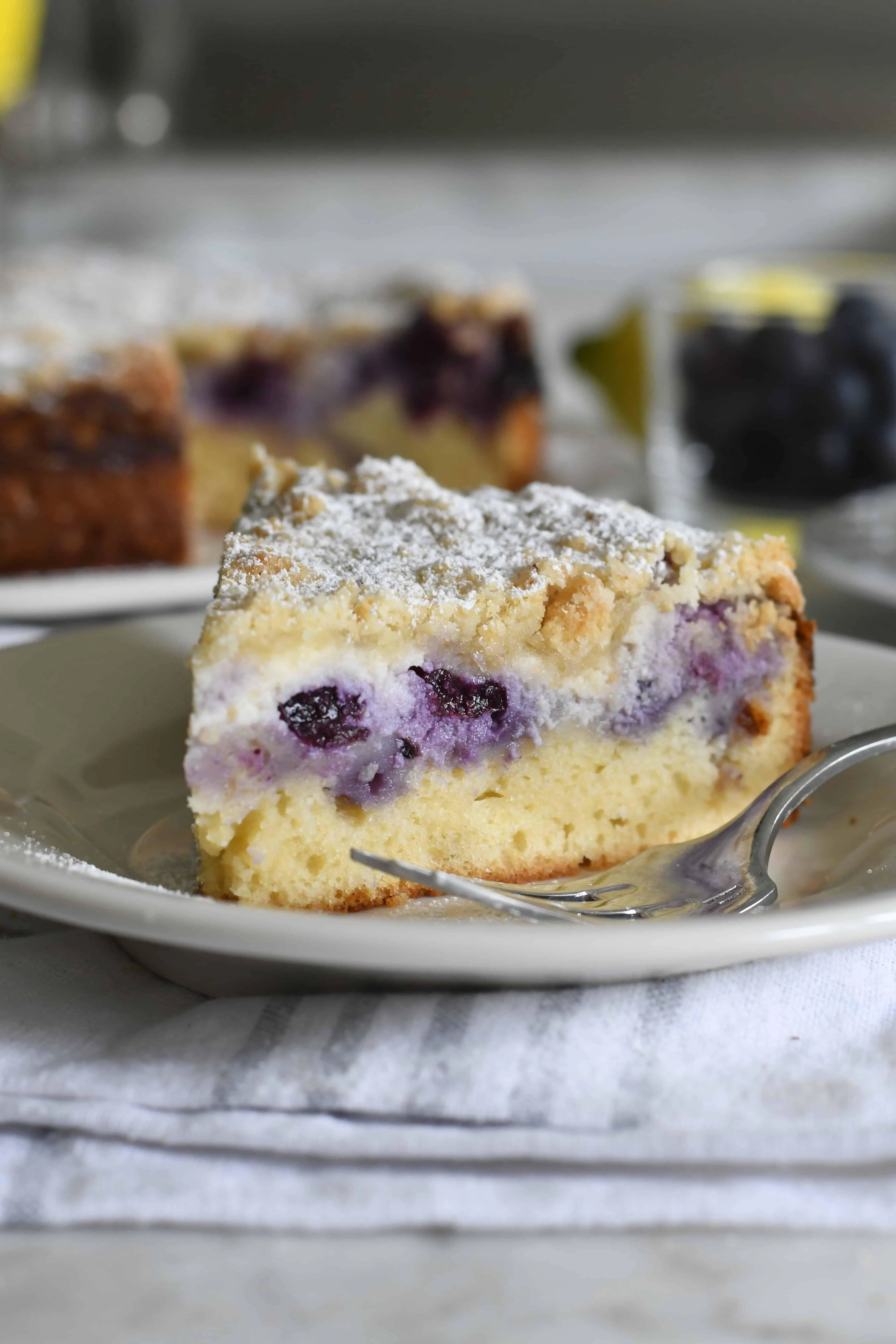 blueberry-ricotta-crumble-cake