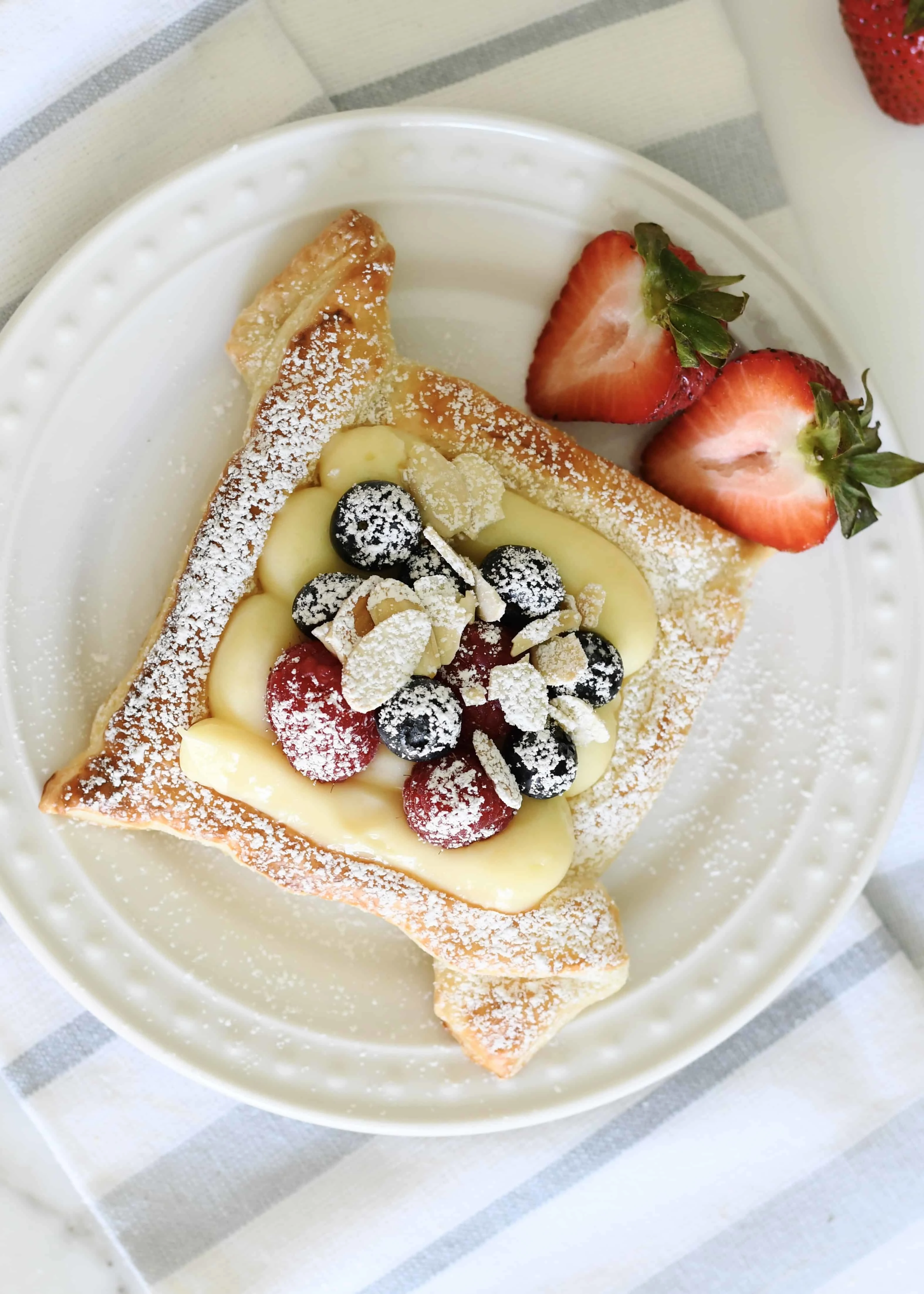 berry-custard-pastry-with-italian-crema-pasticcera