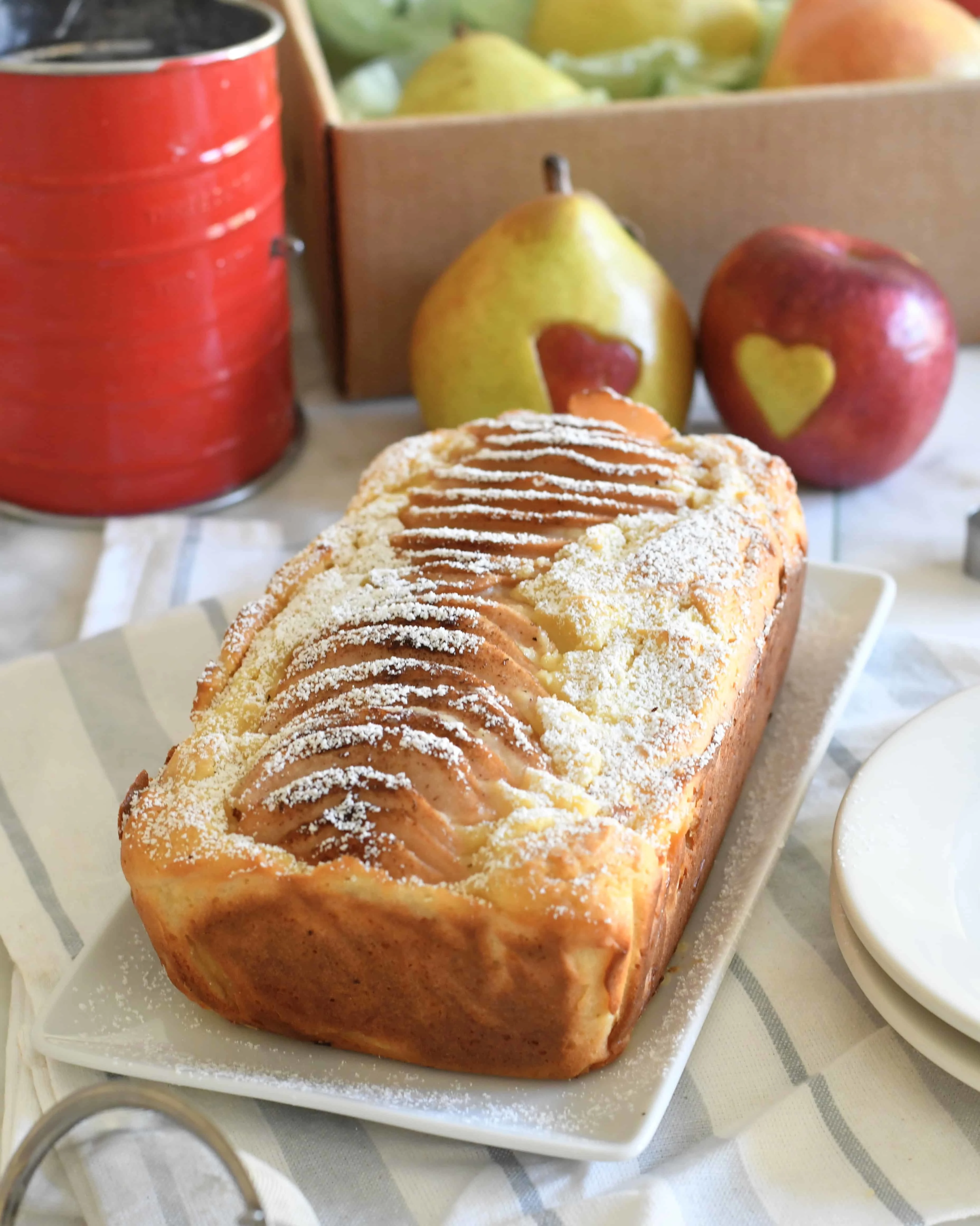 pear-and-apple-yogurt-cake
