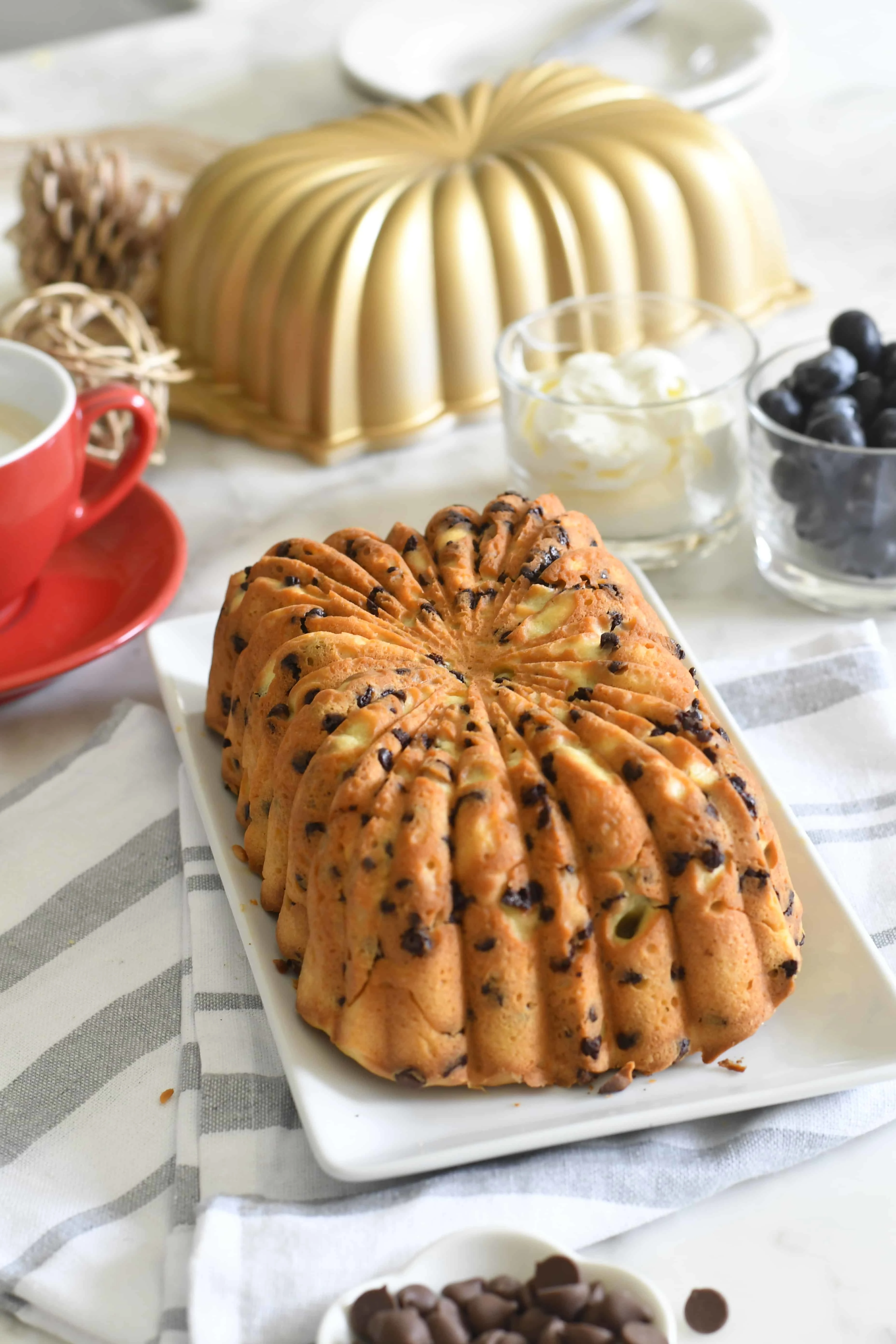 chocolate-chip-cream-cheese-pound-cake