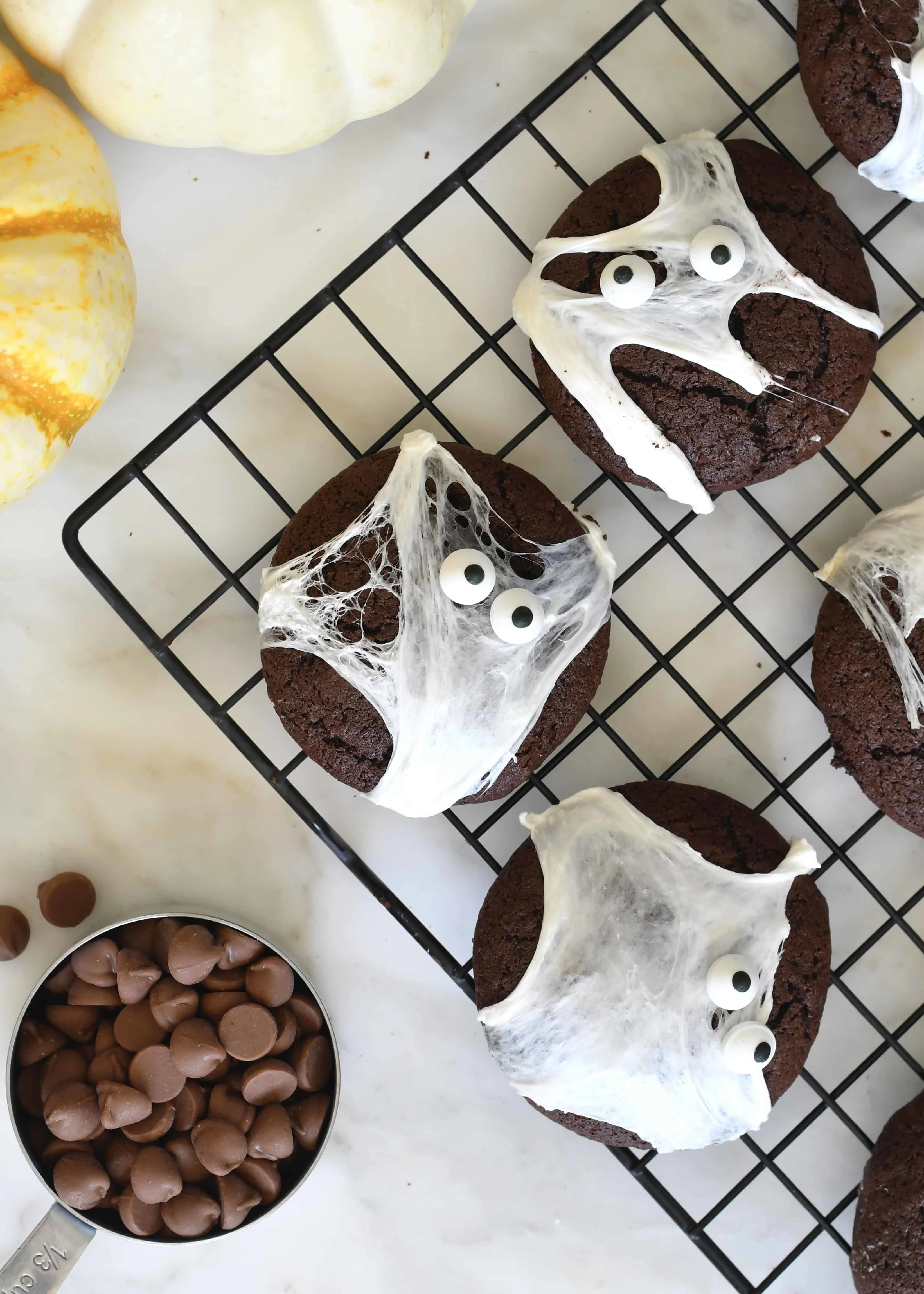 halloween-double-chocolate-spider-web-cookies