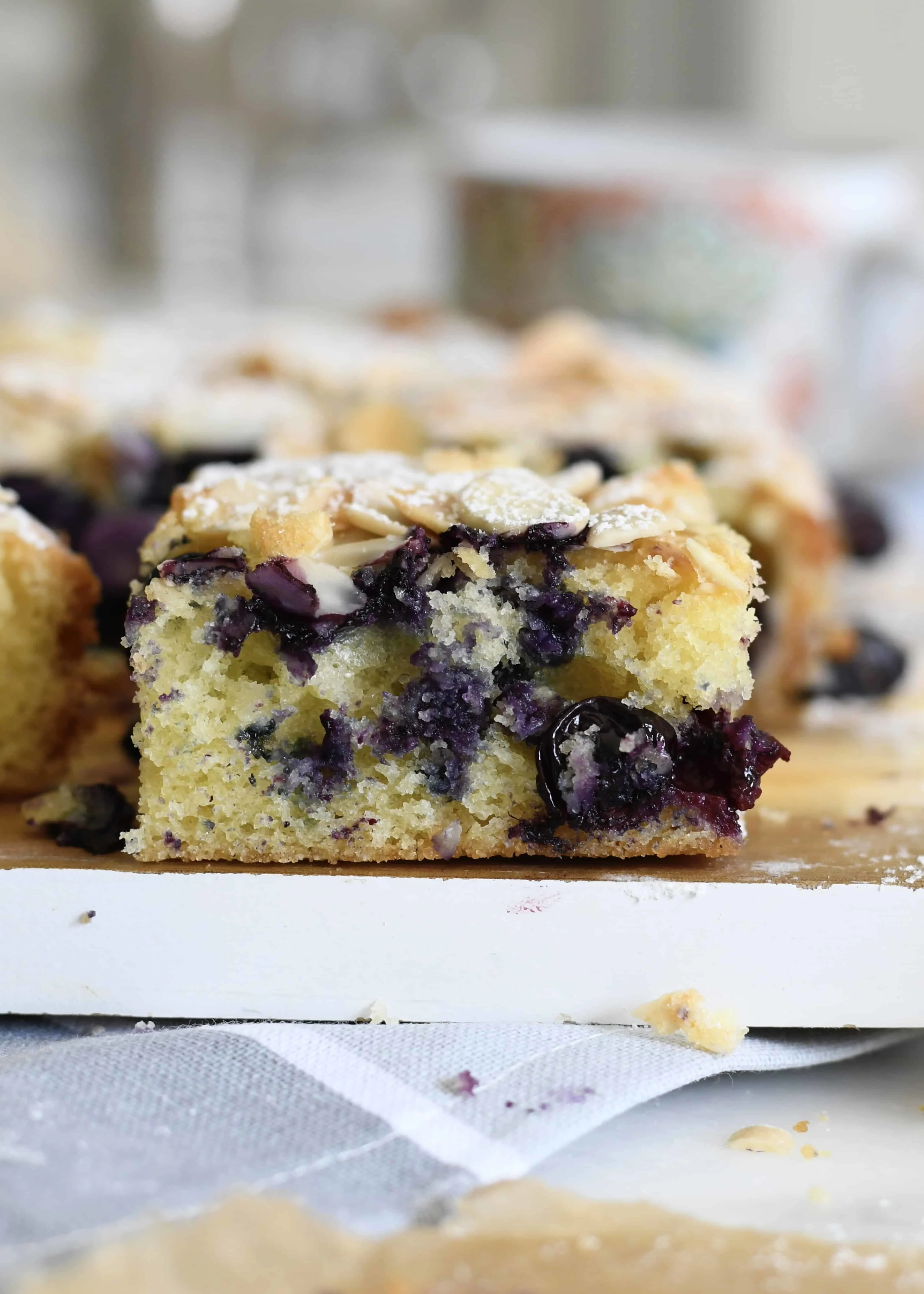 easy-to-make-soft-and-yummy-blueberry-almond-cake