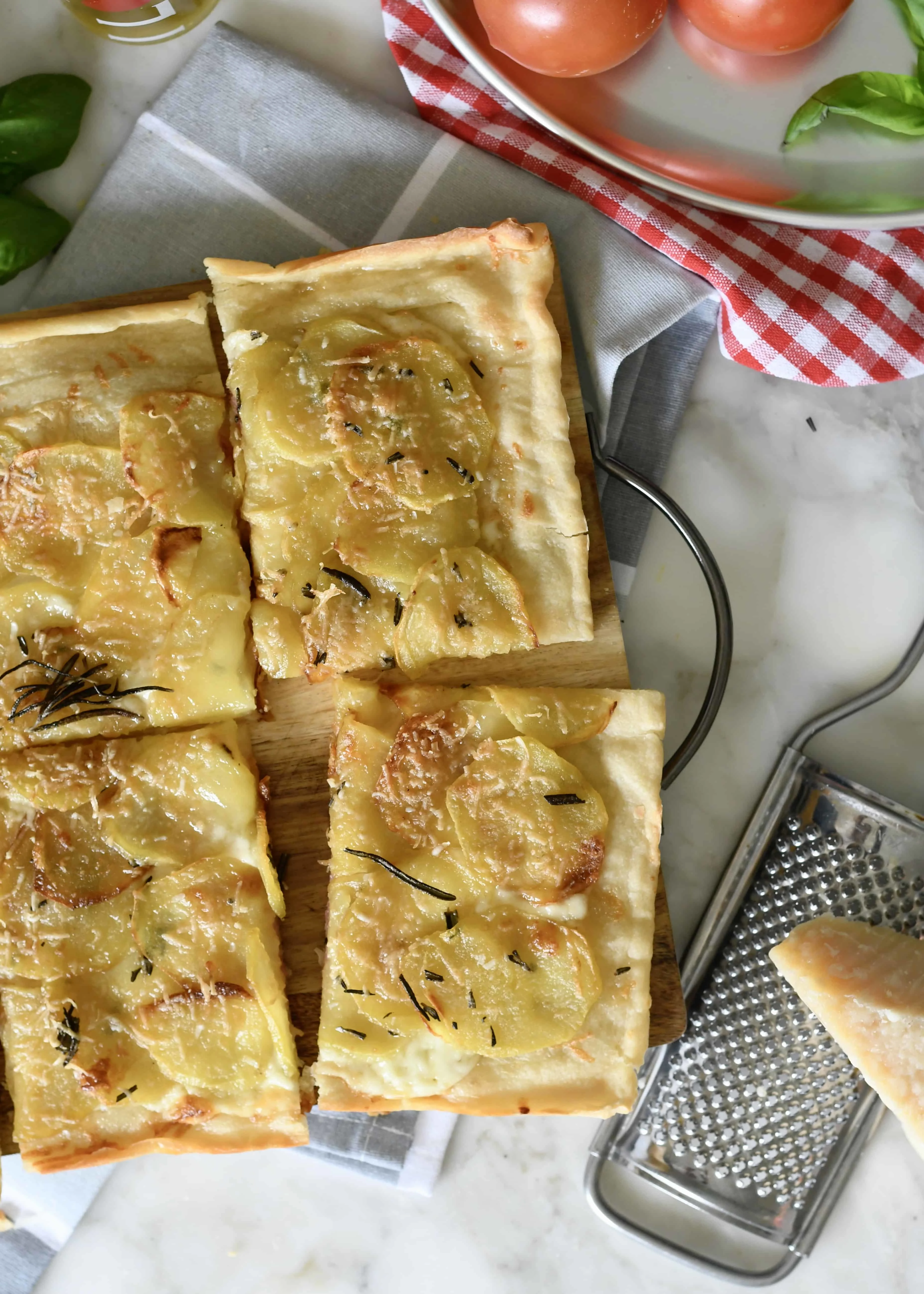 ham-and-cheese-roasted-potato-tart