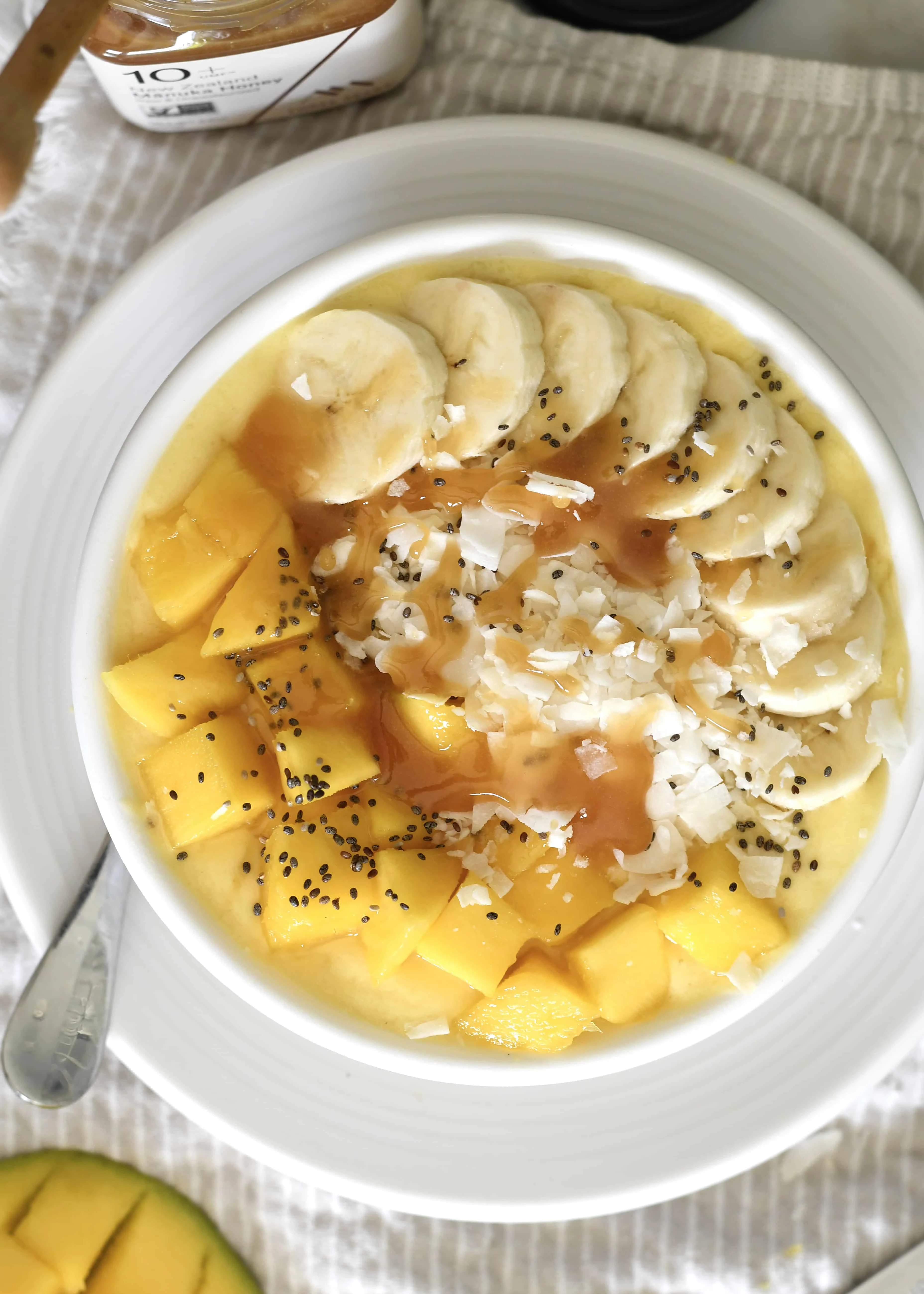 the-best-mango-and-pineapple-tropical-smoothie-bowl
