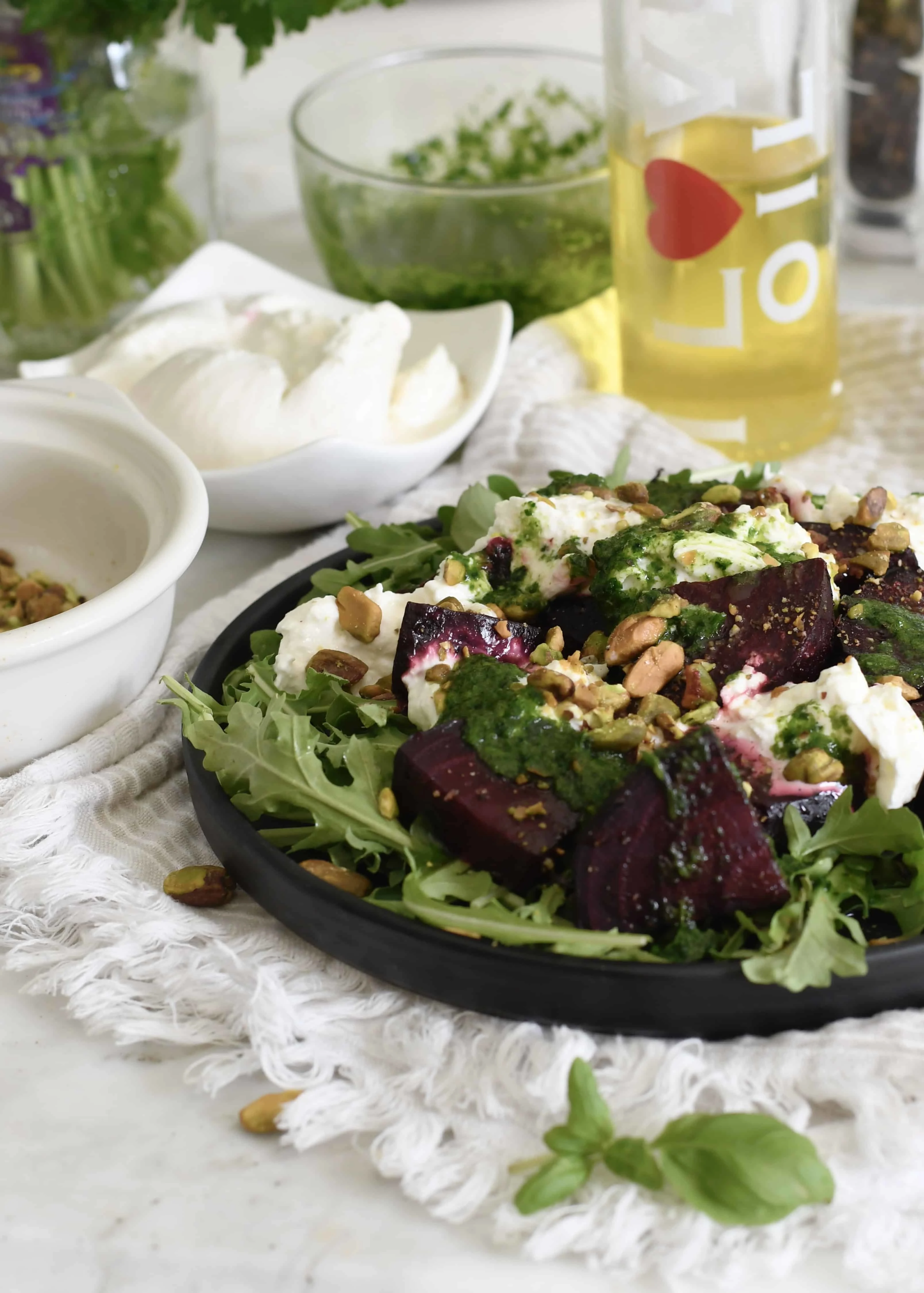 roasted-beet-and-arugula-salad-with-burrata-and-pistachios