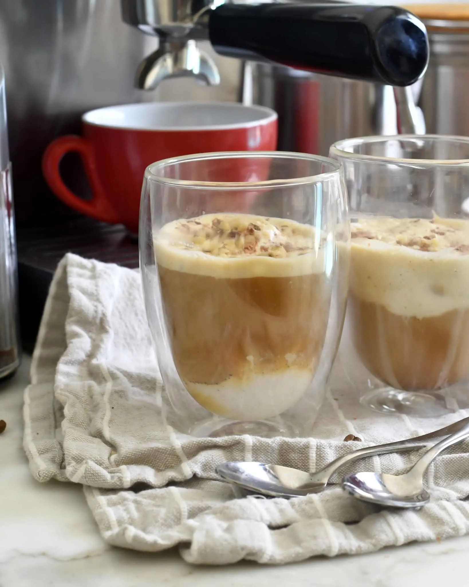 classic-italian-affogato-al-caffe'