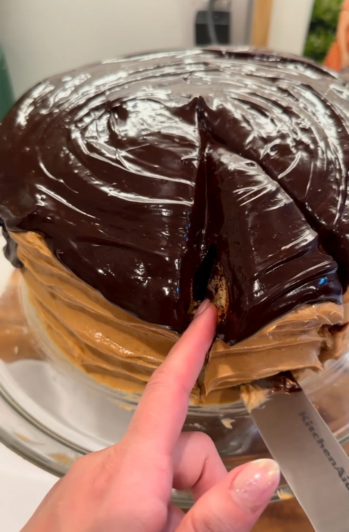 peanut-butter-chocolate-cake