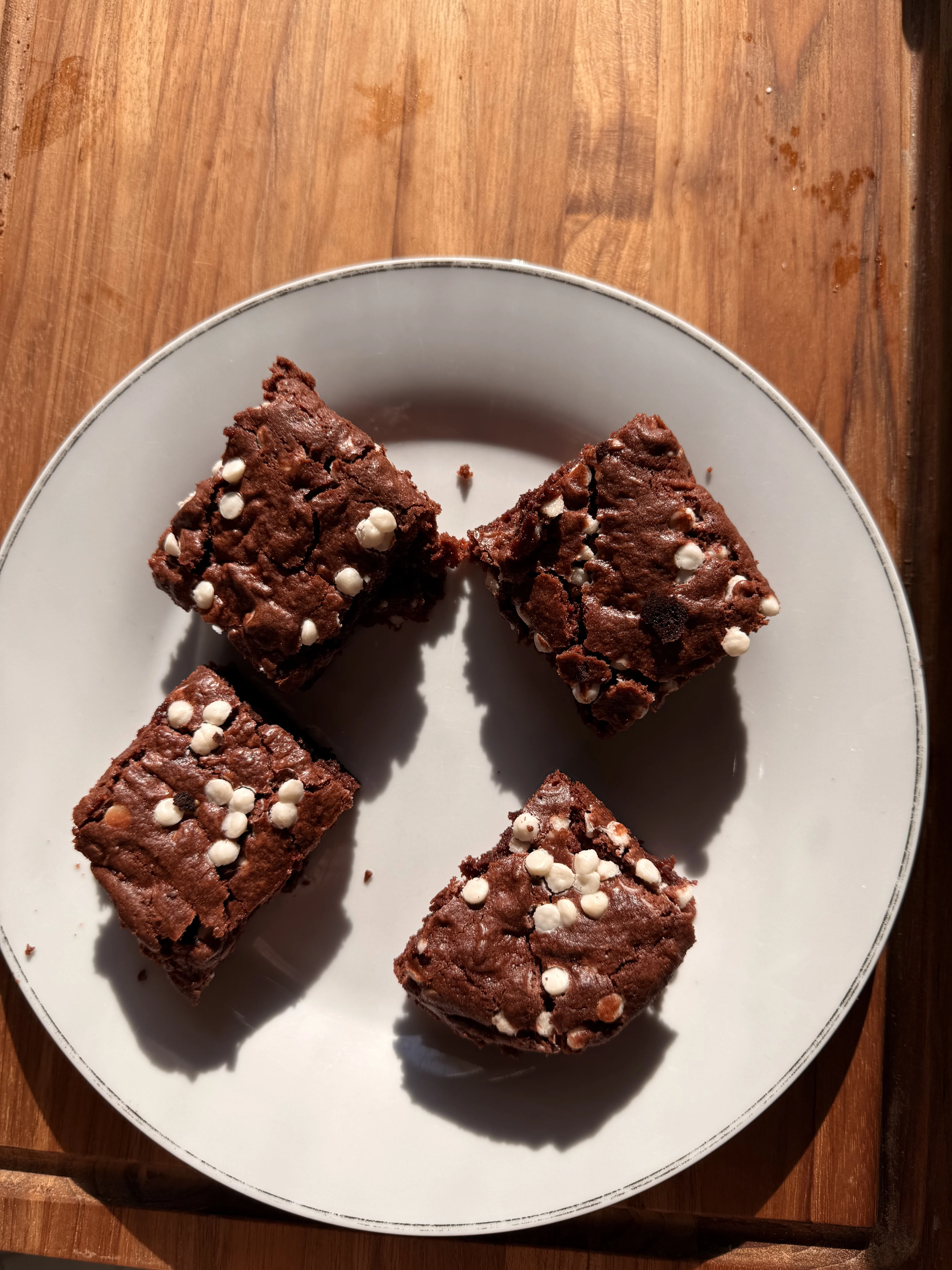 red-velvet-cookie-bars