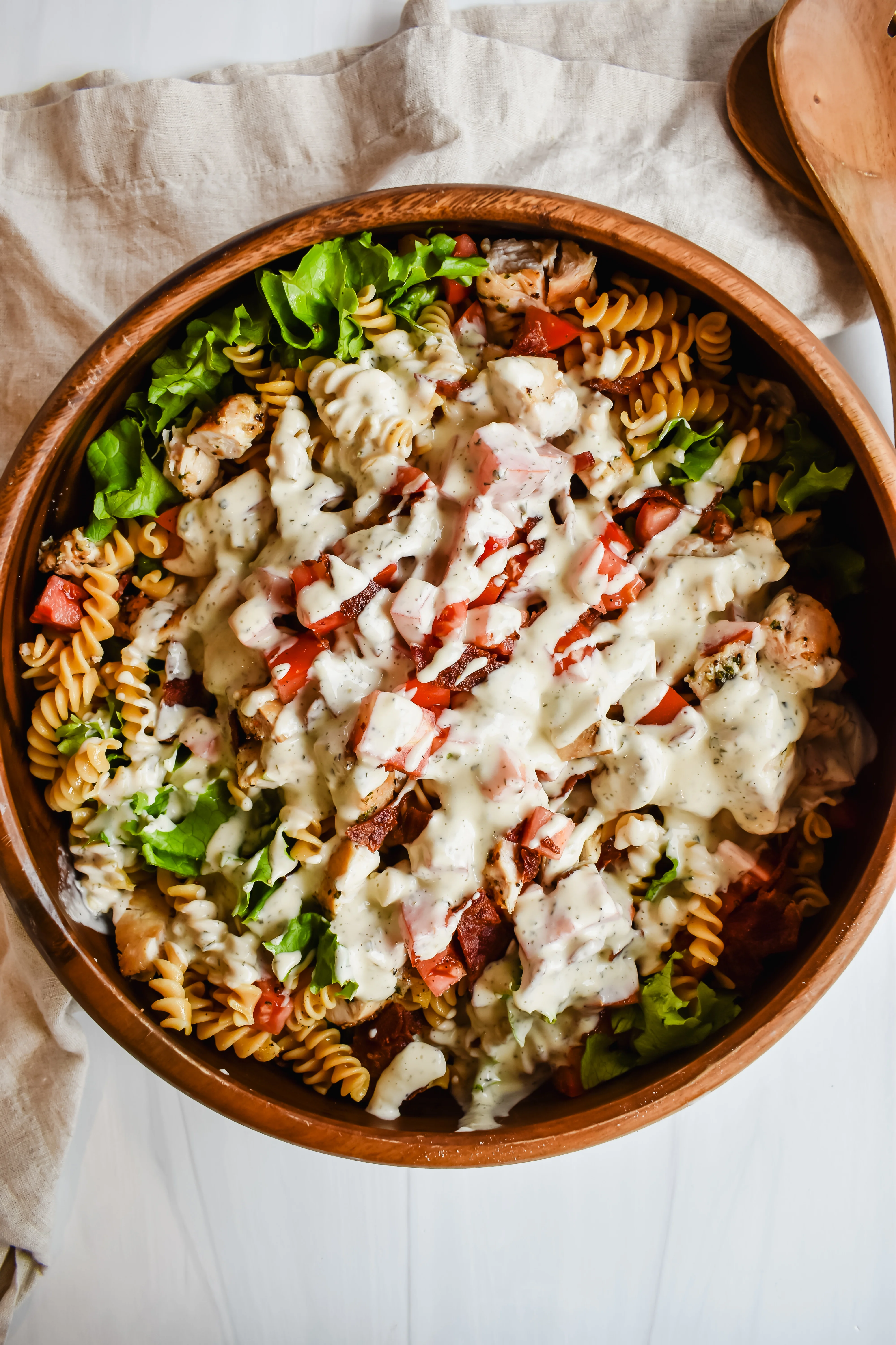 healthy-blt-chicken-pasta-salad