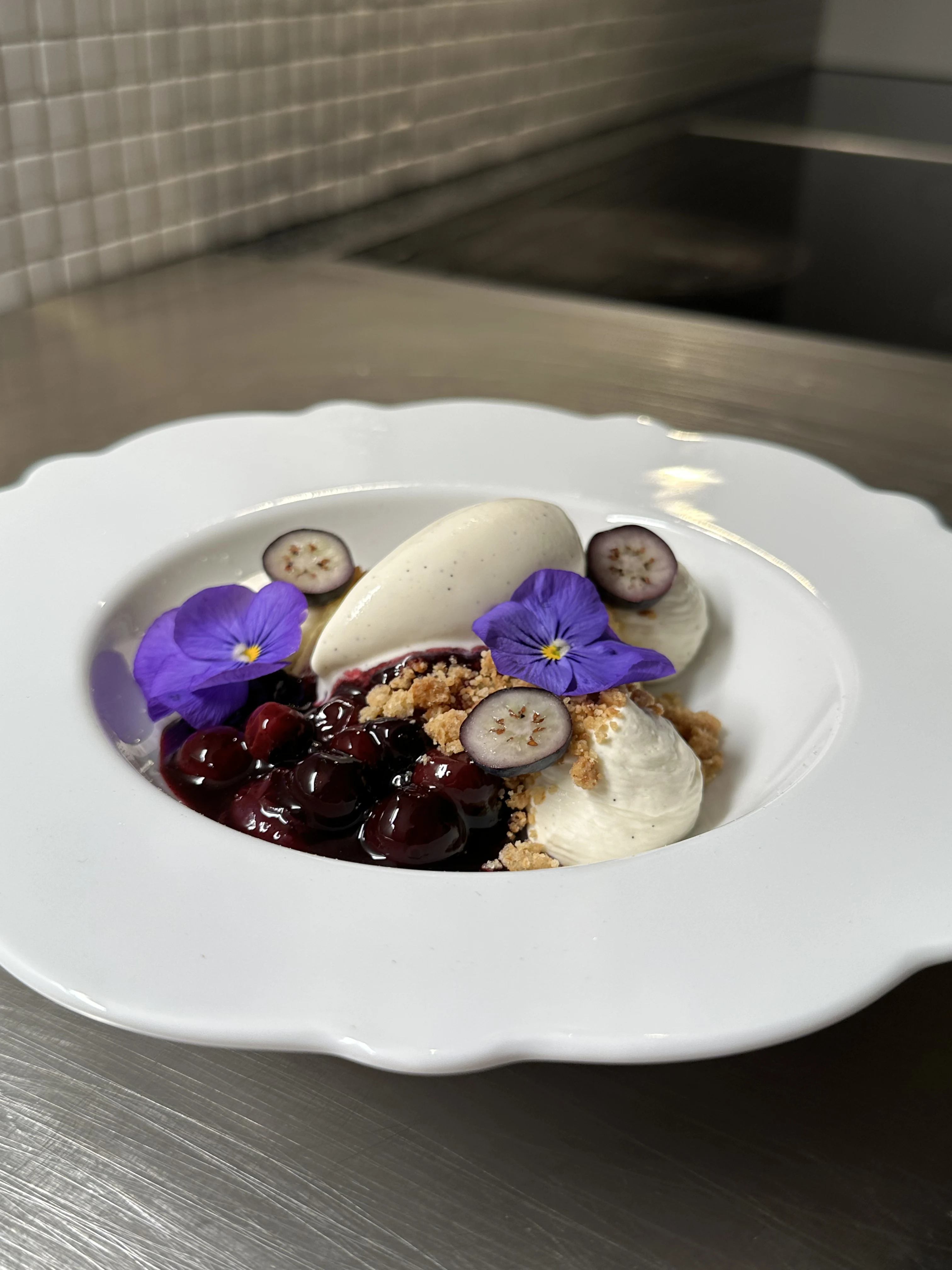 deconstructed-blueberry-cheesecake