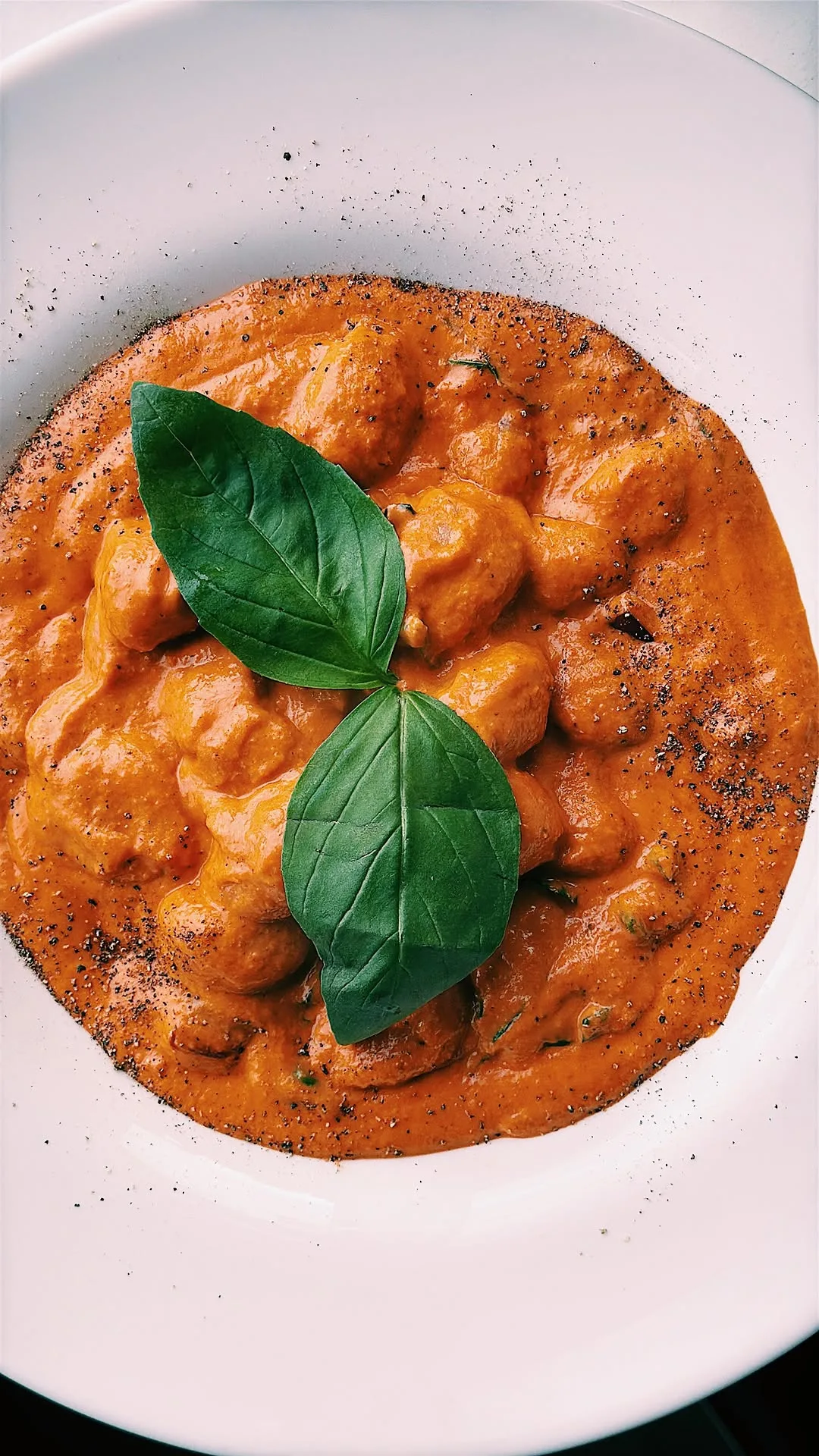 seven-ingredient-vegan-sun-dried-tomato-gnocchi