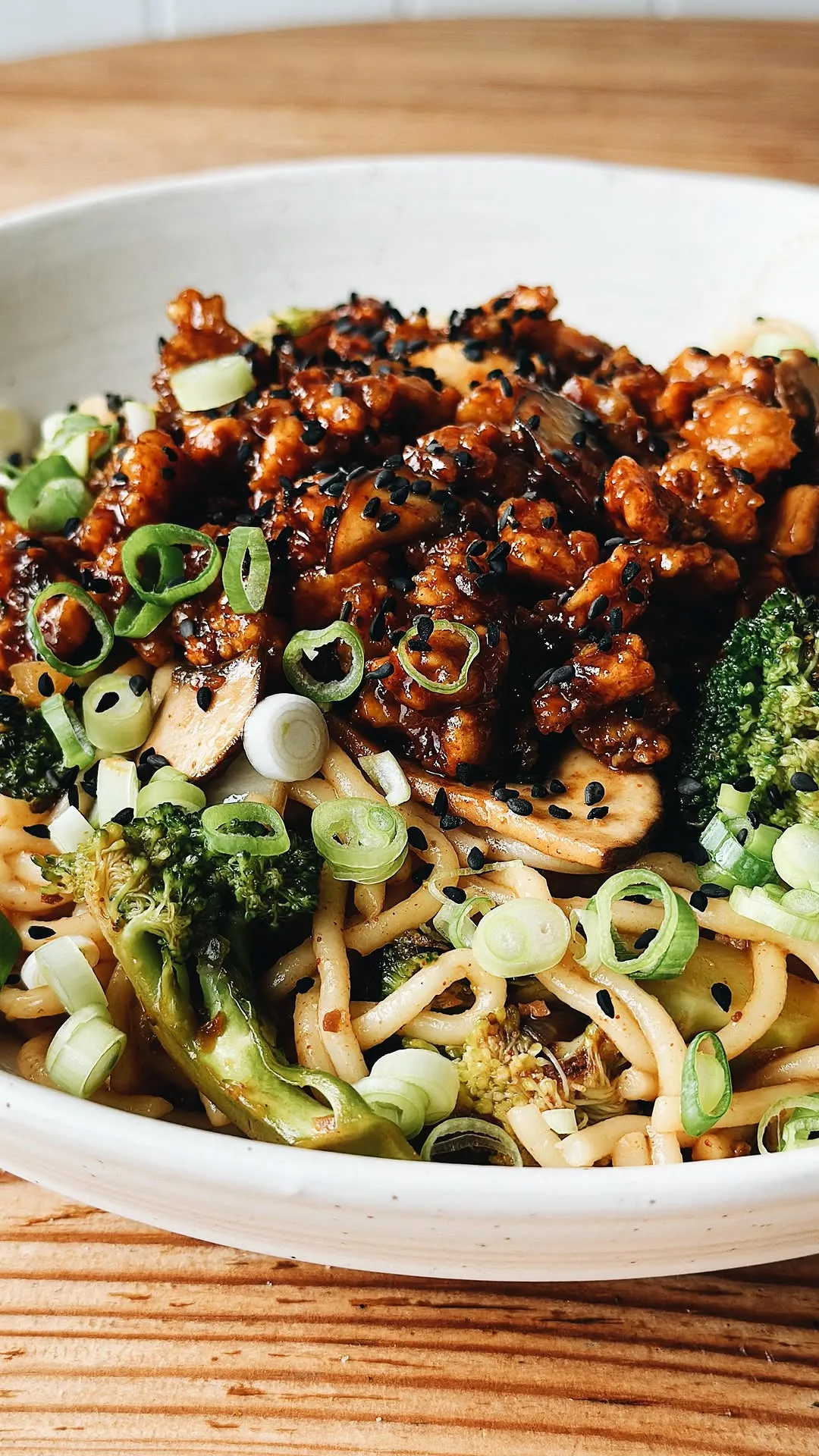 easy-peasy-asian-noodles-with-a-crumbled-tofu