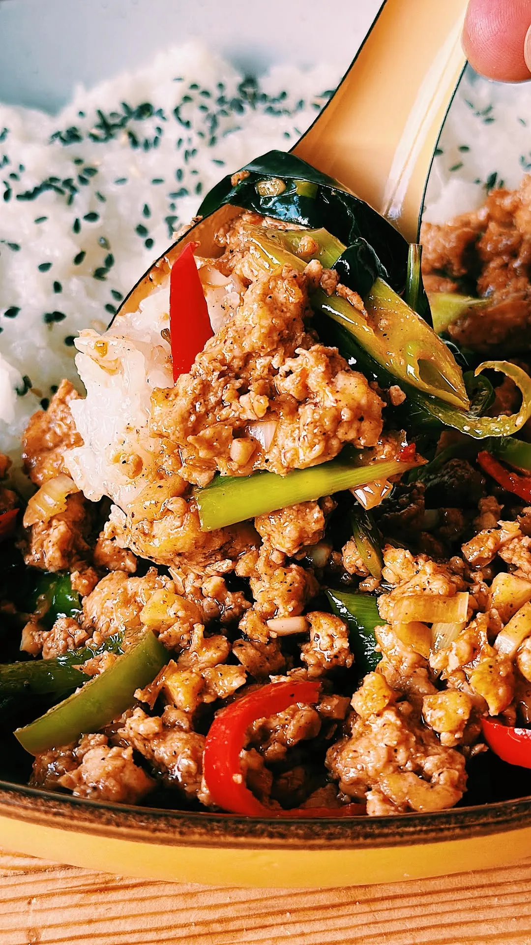 7-ingredient-vegan-pad-kra-pao-(thai-basil-tofu)