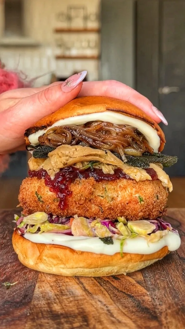 the-ultimate-festive-burger-but-make-it-vegan