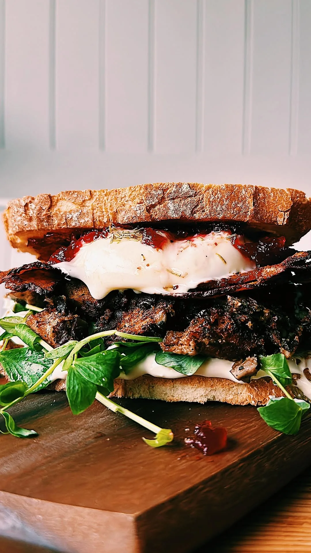 tofu-"bacon"-camembert-stuffing-and-cranberry-sarnie