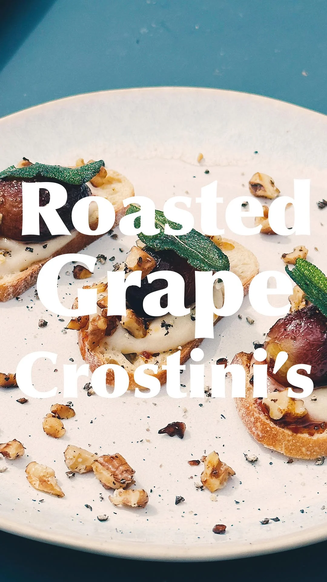 roasted-grape-crostinis-with-a-vegan-cream-cheese