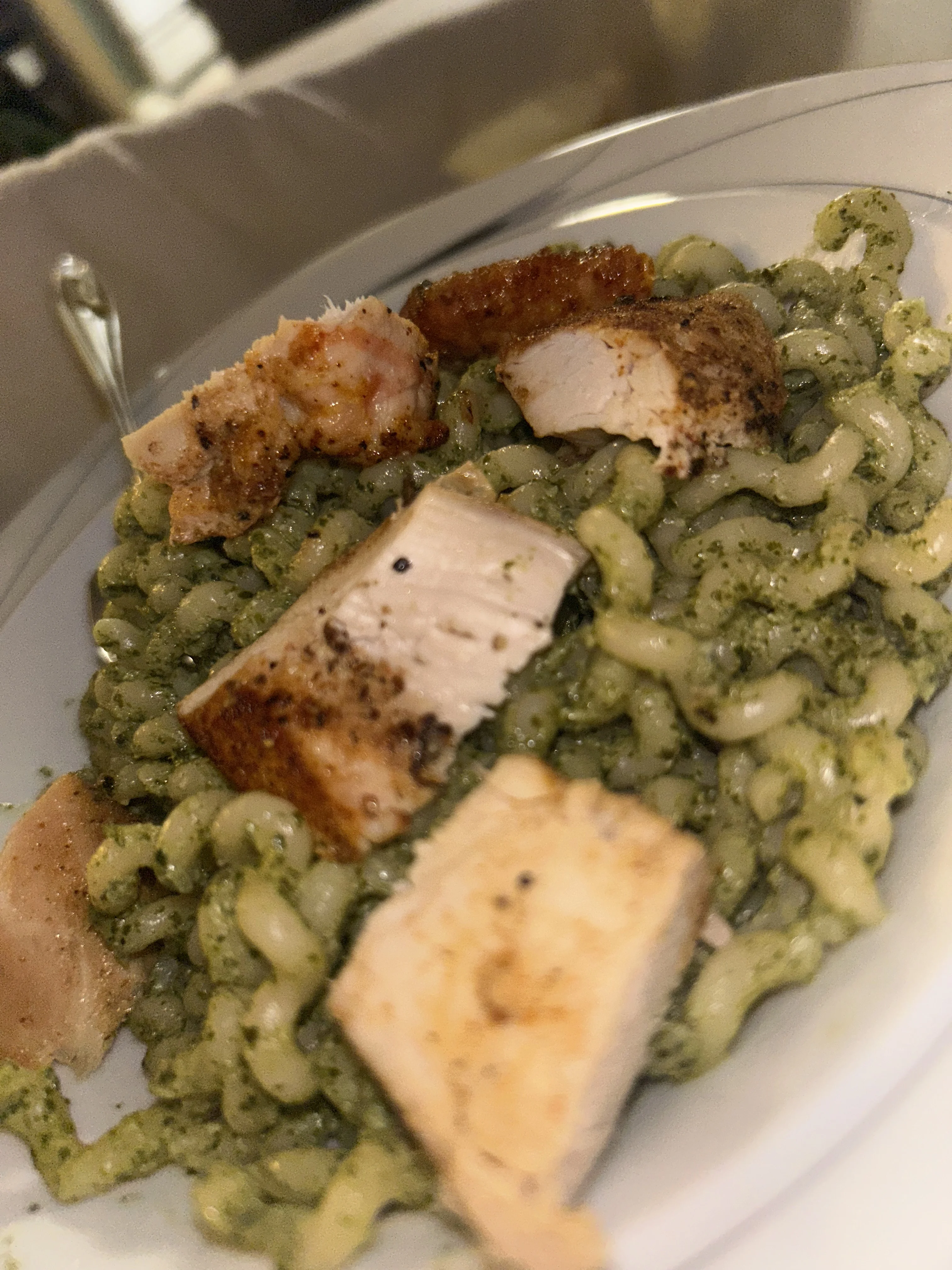 creamy-chicken-and-spinach-pasta