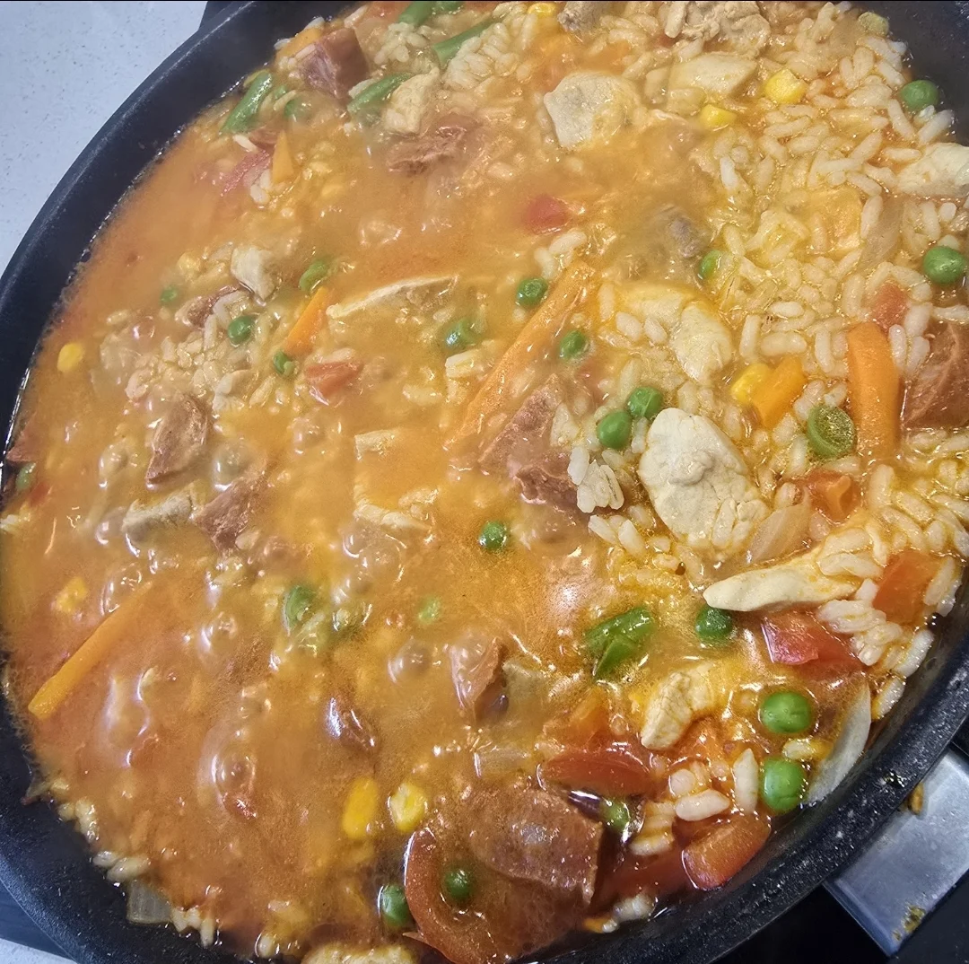paella-chicken-and-prawns