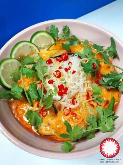 thai-red-curry-noodle-soup-with-vegetables