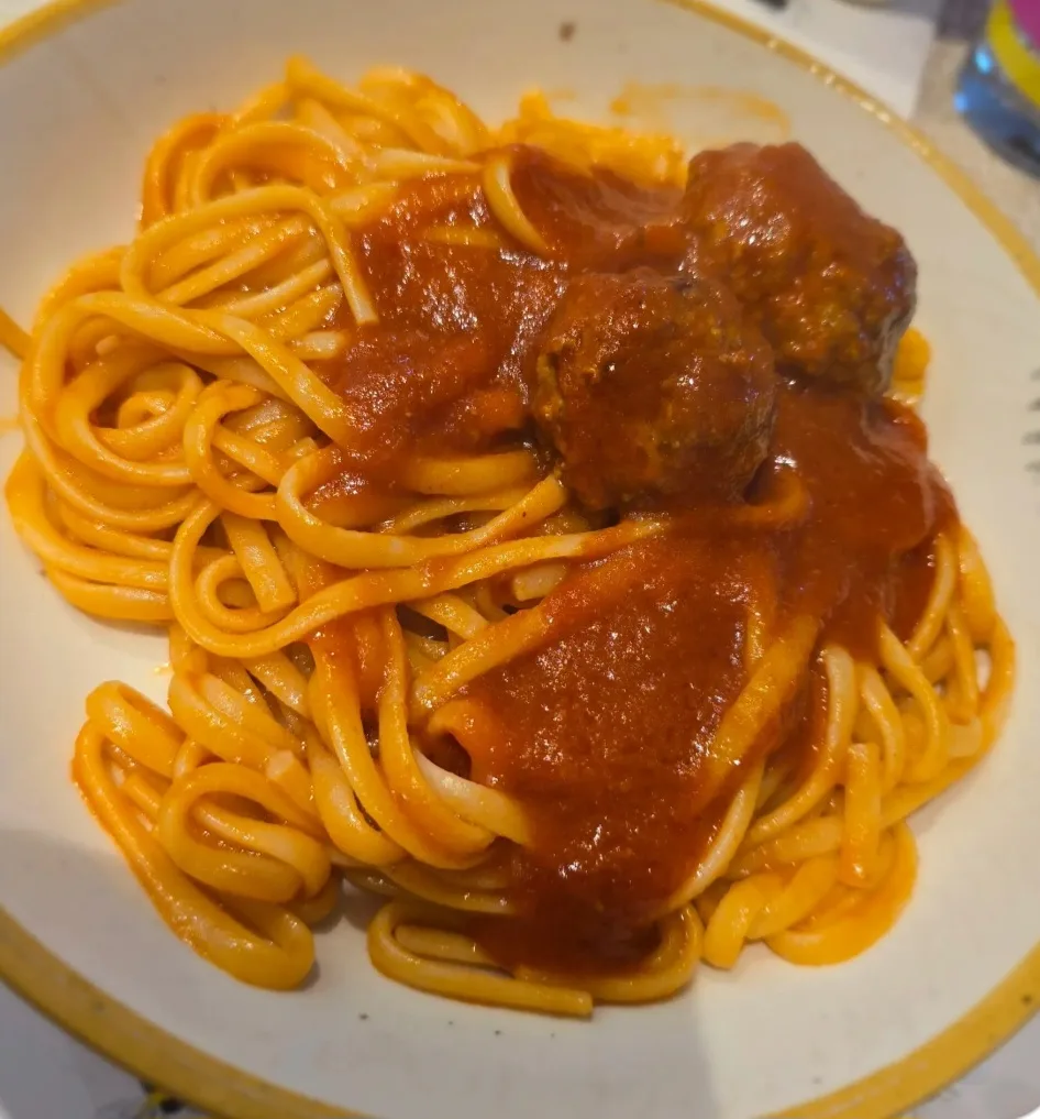 spaghetti-and-meatballs