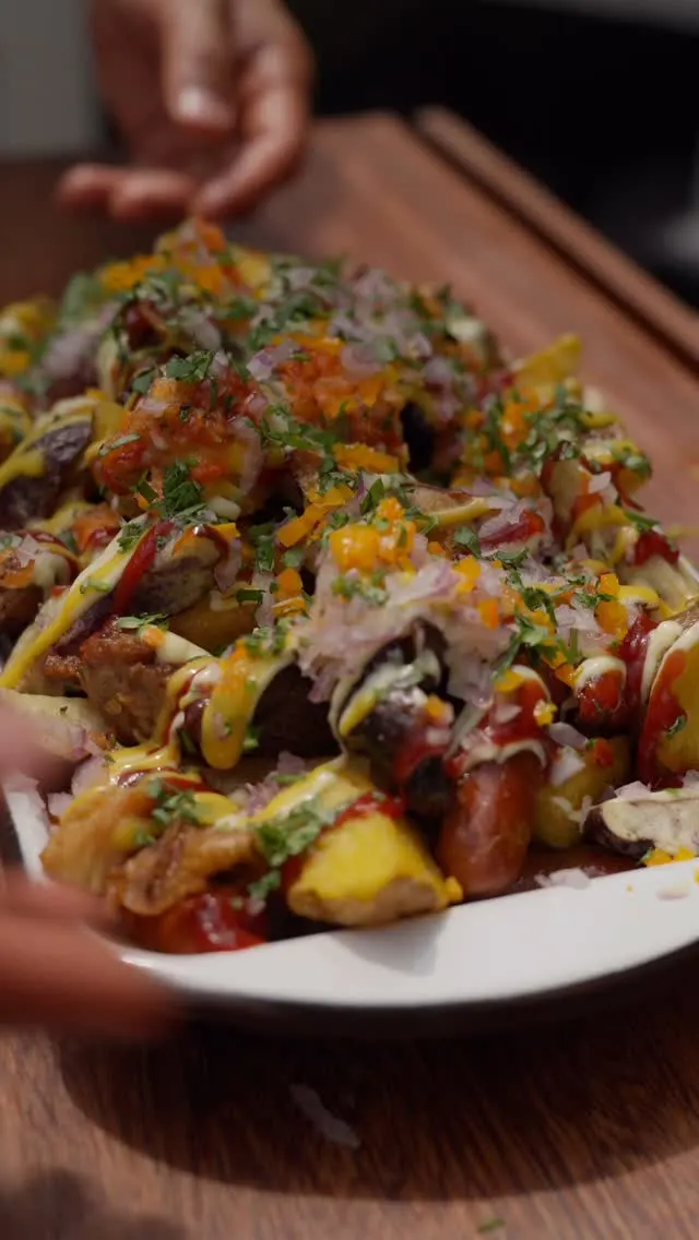 salchipapa-sausage-and-fries