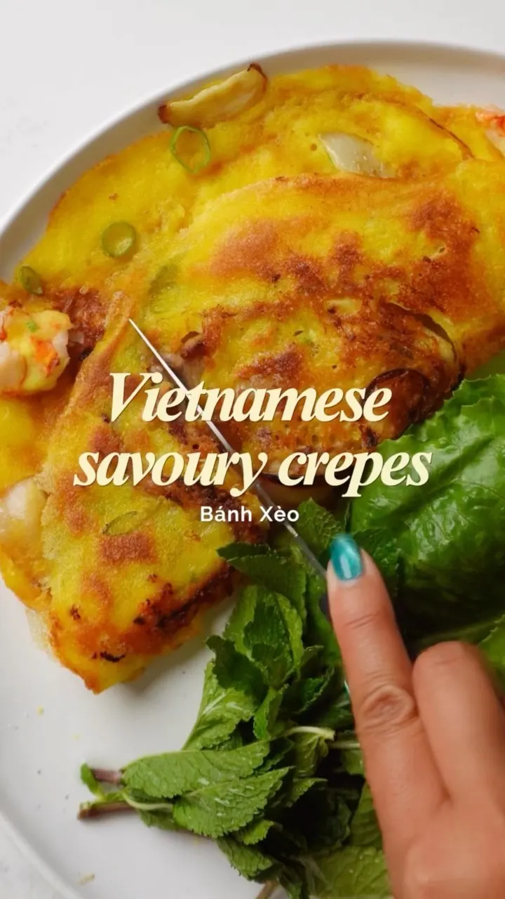 vietnamese-savoury-crepes-(banh-xeo)
