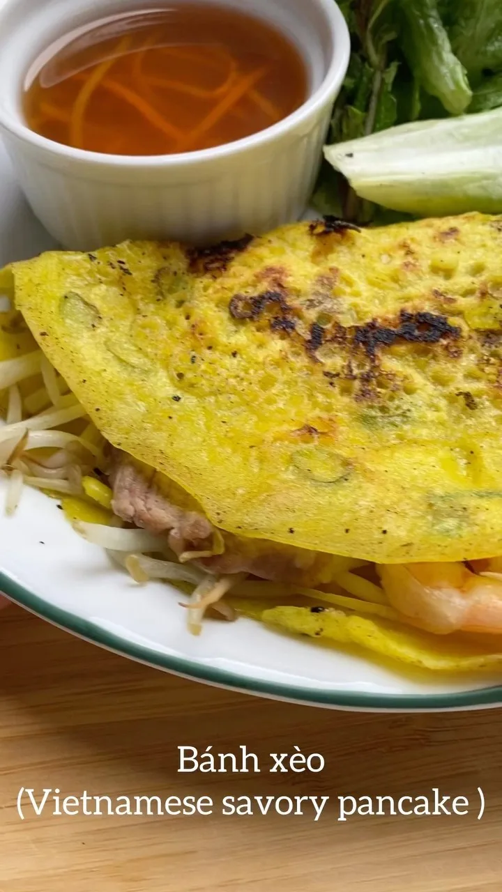 banh-xeo-(vietnamese-savory-pancake)