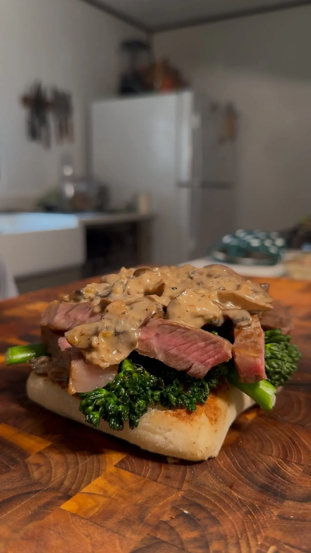 steak-and-broccolini-sandwich