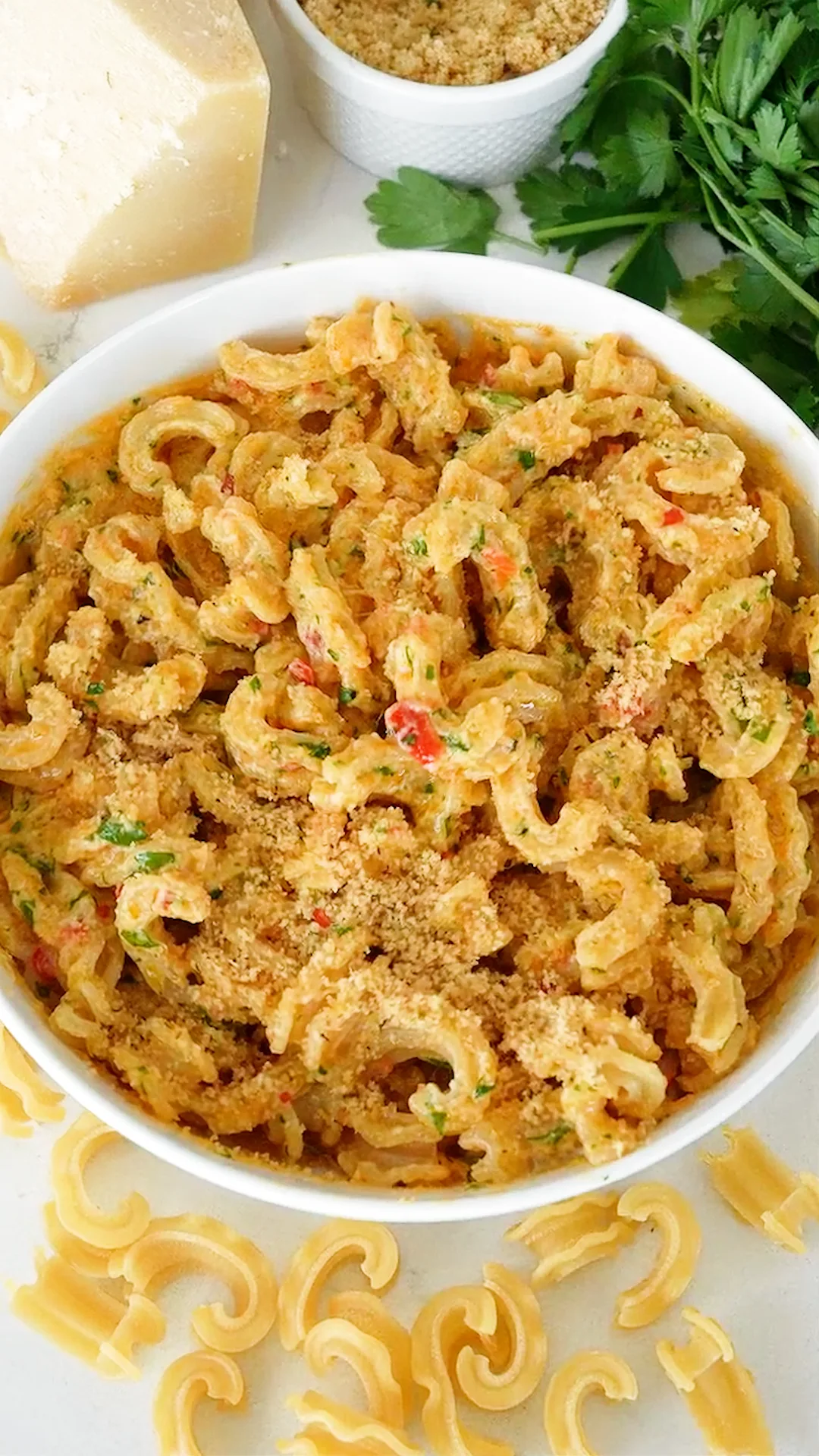 spicy-garlic-bread-pasta