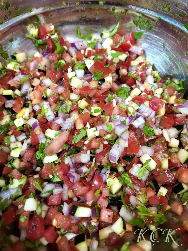 salsa-fresca-con-calabacita