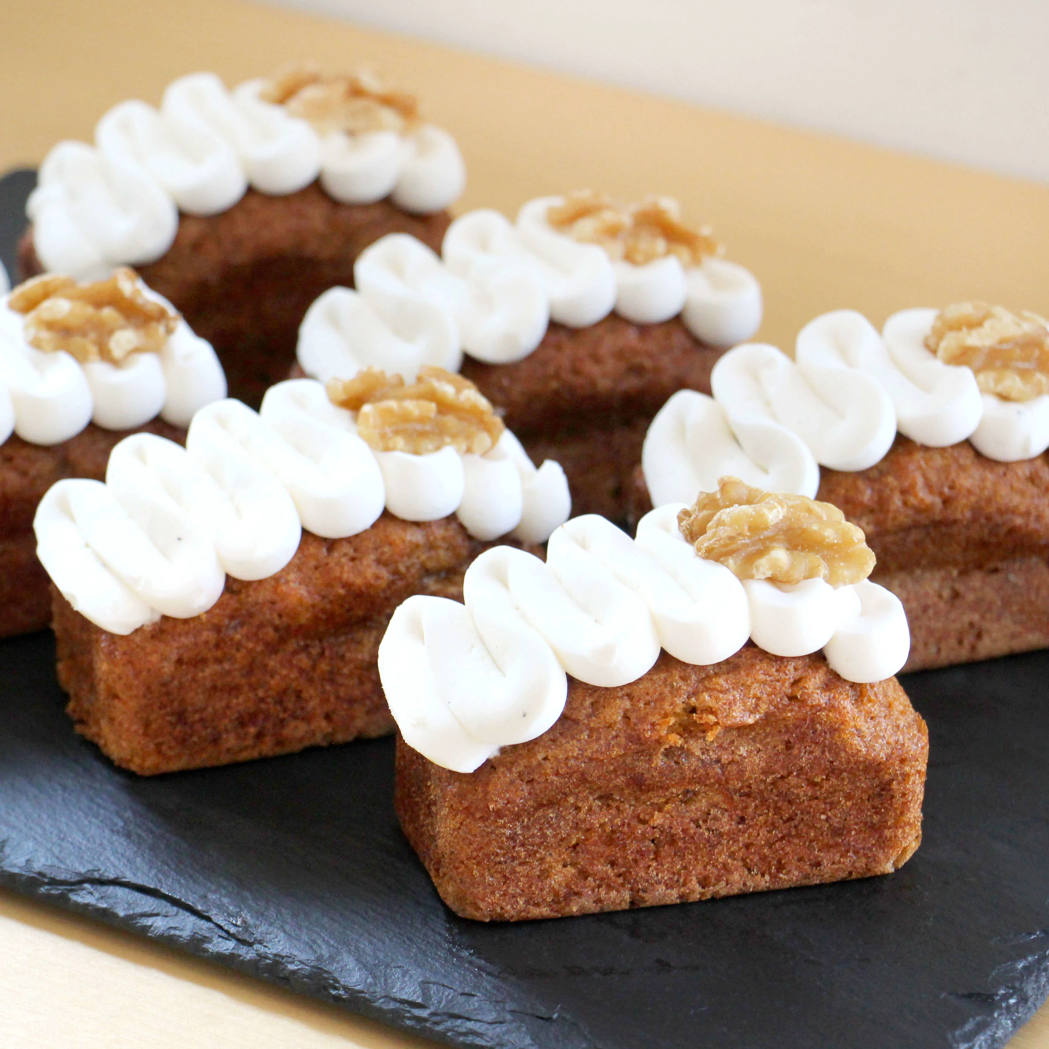 mini-carrot-cakes