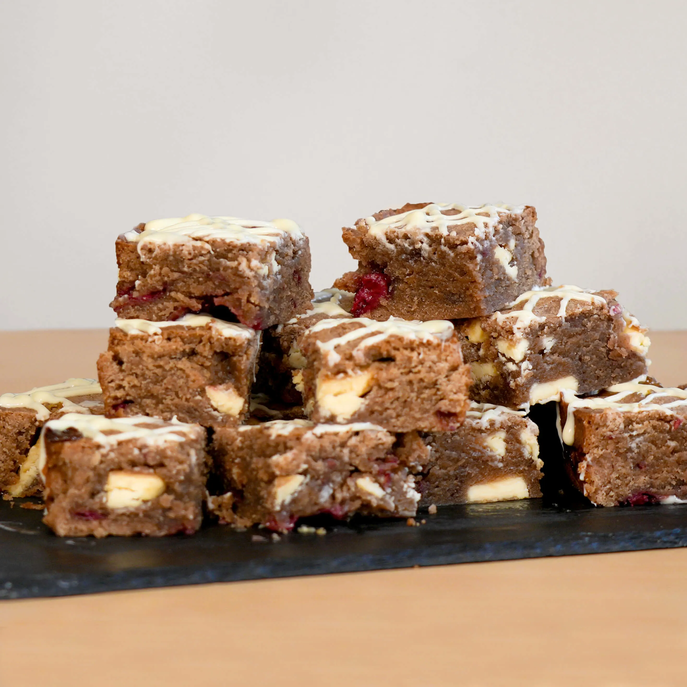 white-chocolate-and-raspberry-blondies