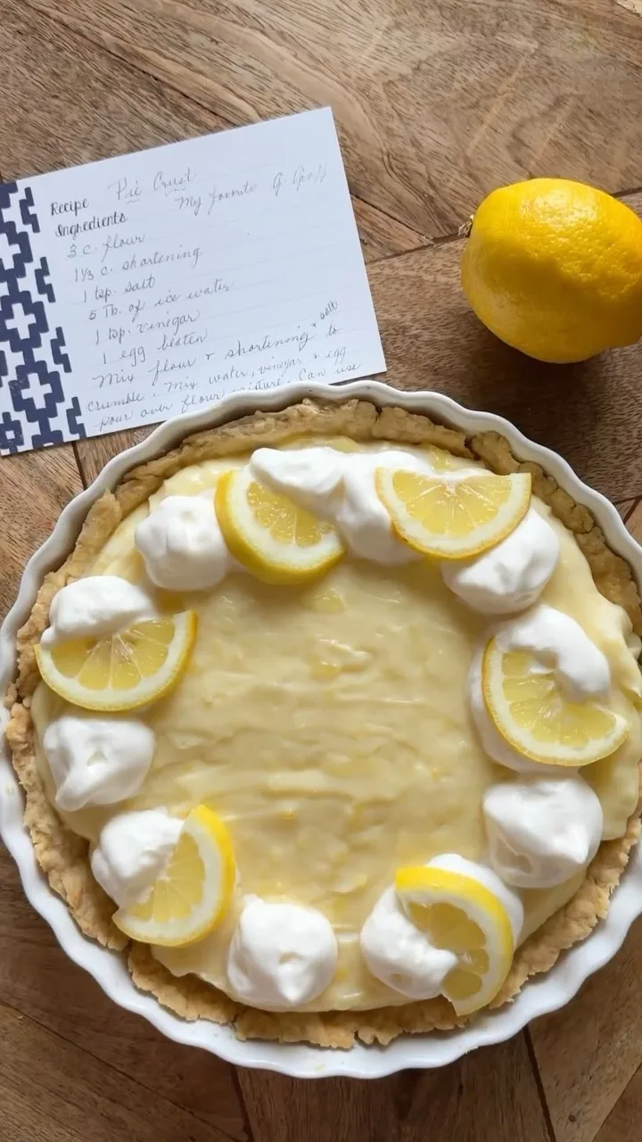 lemon-sour-cream-pie
