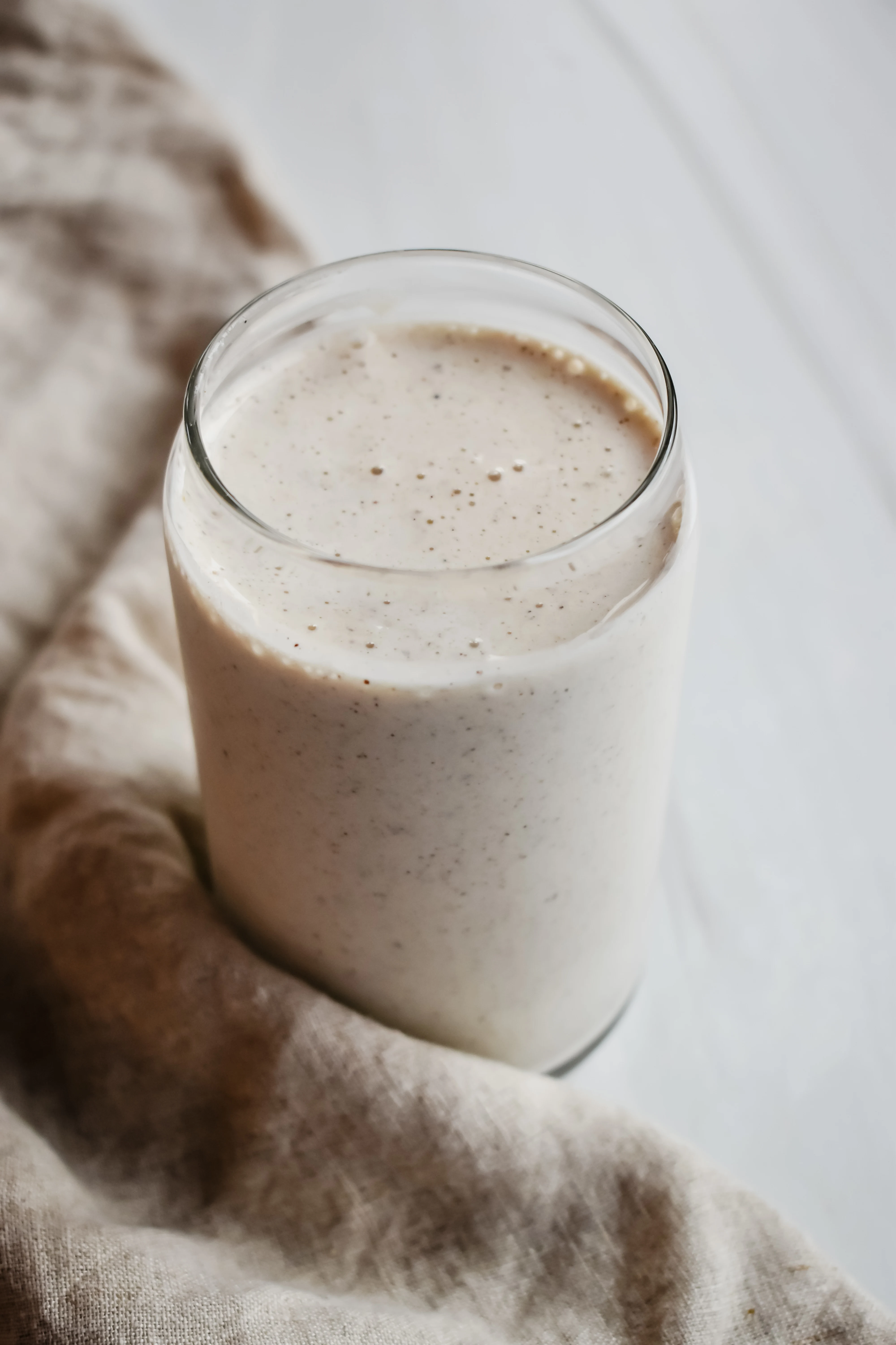high-protein-banana-cinnamon-smoothie