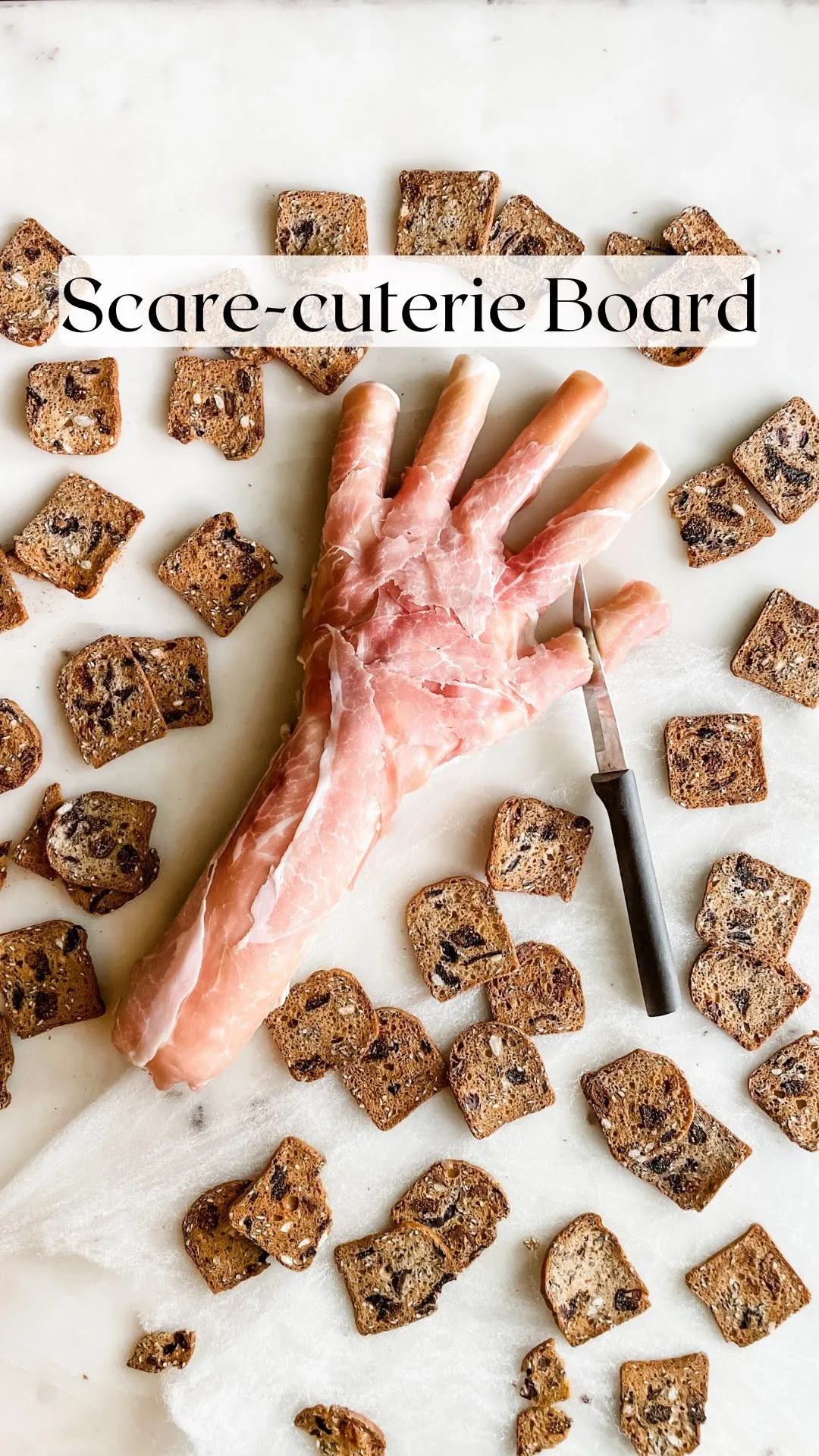 scare-cuterie-board