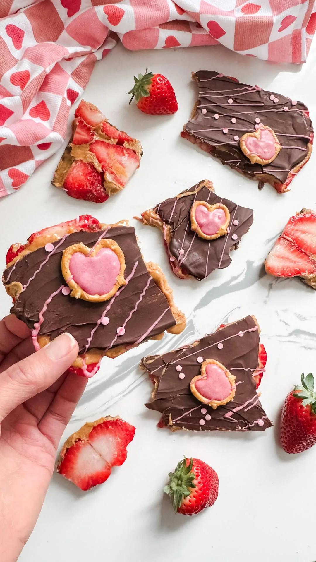 valentine's-day-strawberry-bark
