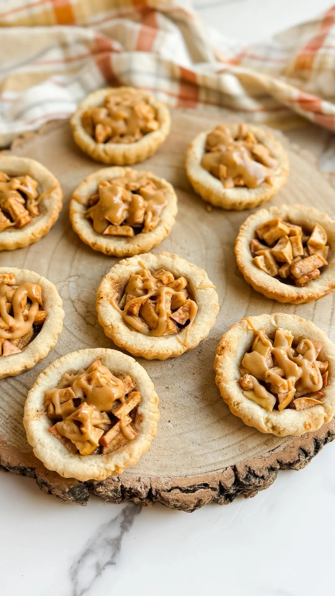 apple-pie-cups