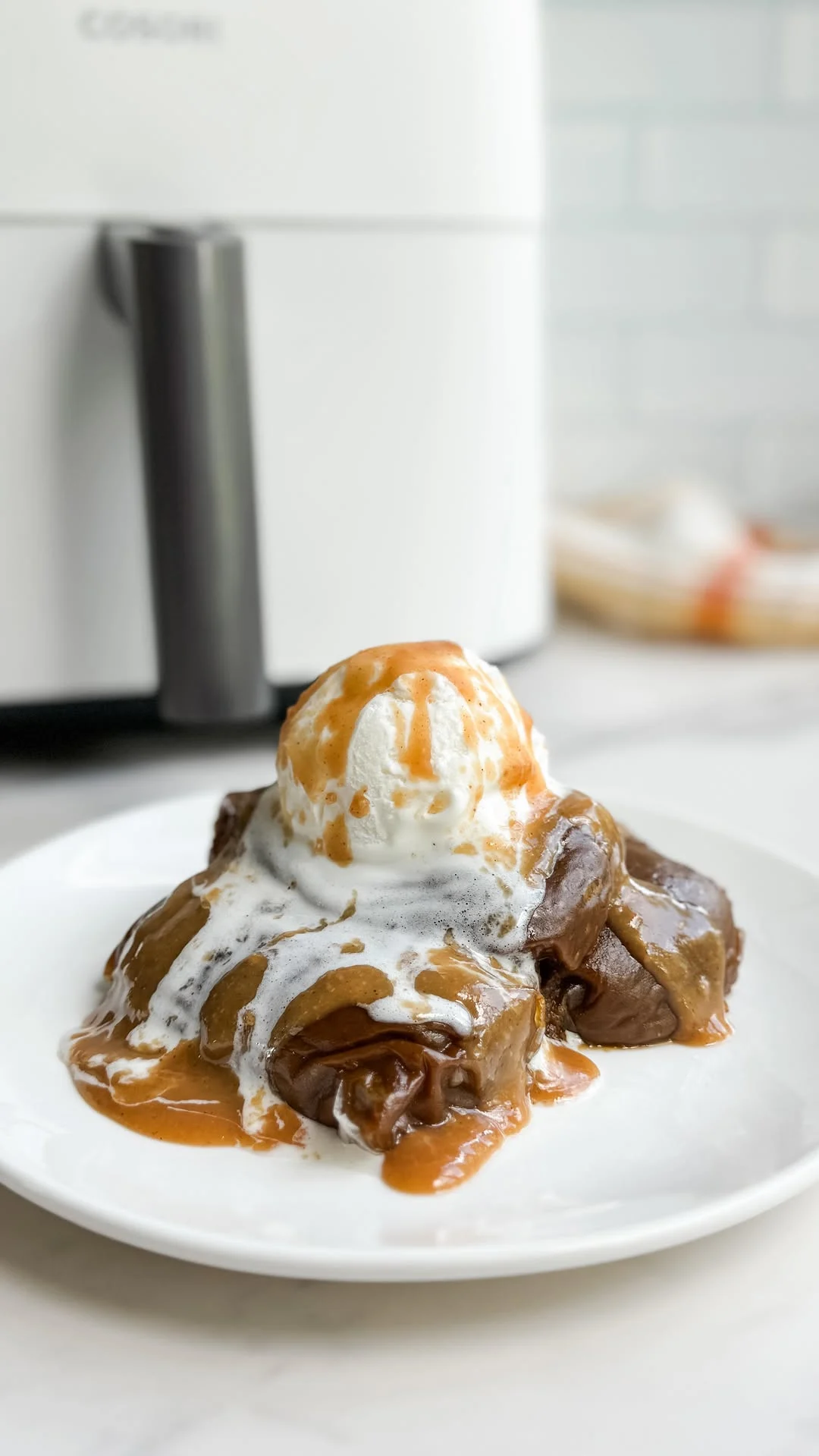 air-fried-pumpkin-pie-spring-rolls