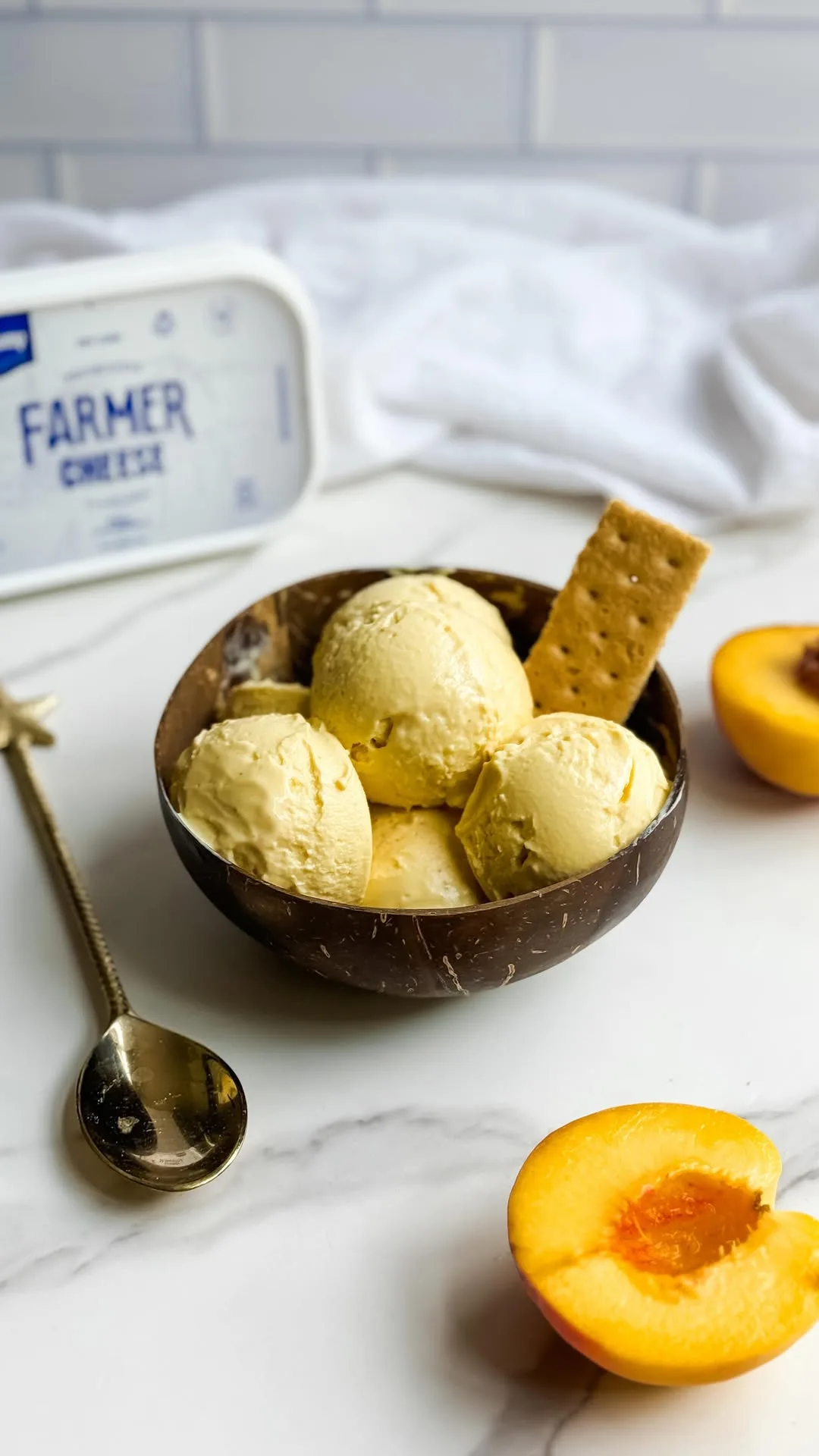 peach-cobbler-ice-cream