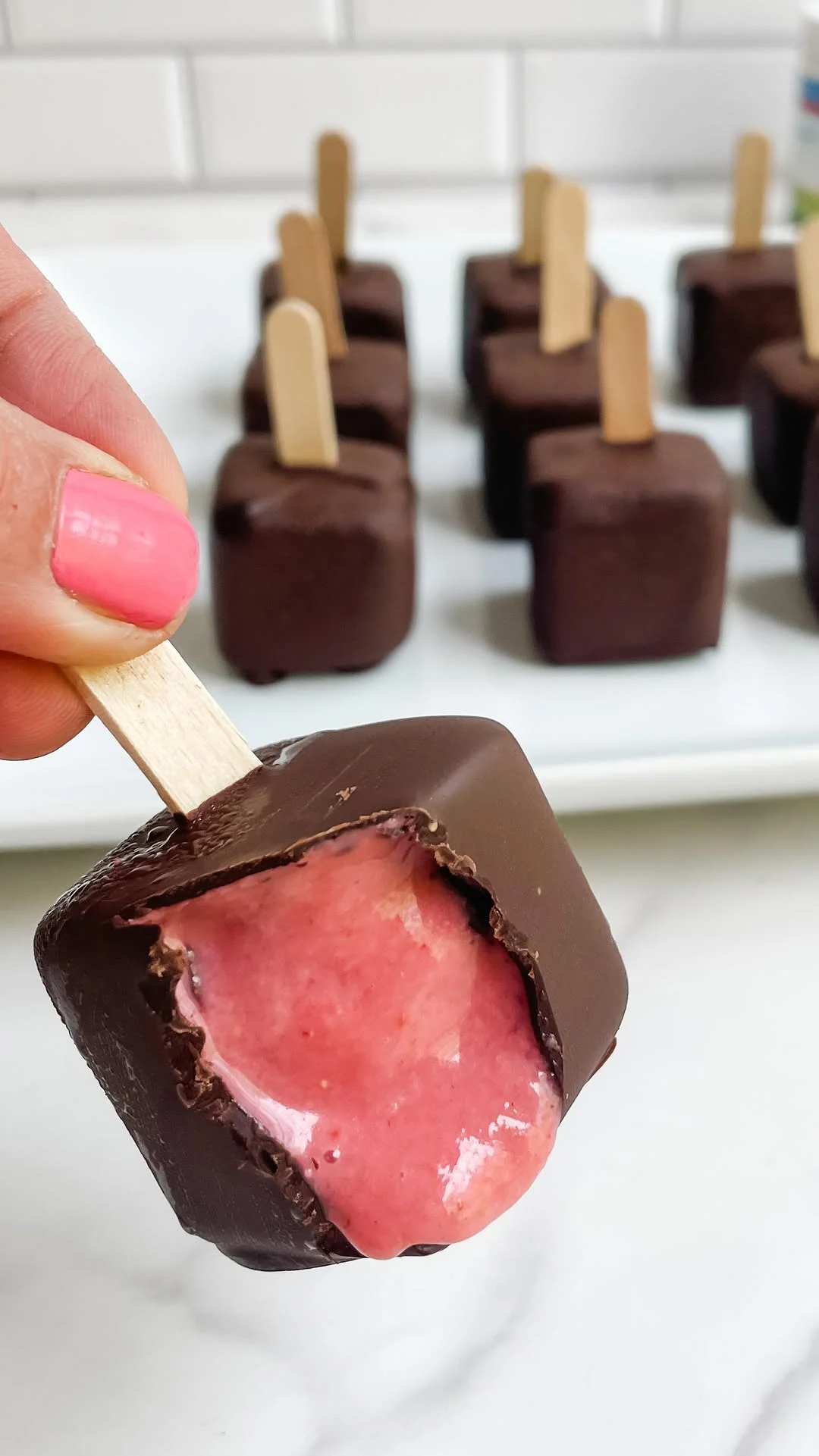 chocolate-covered-strawberry-nice-cream-pops