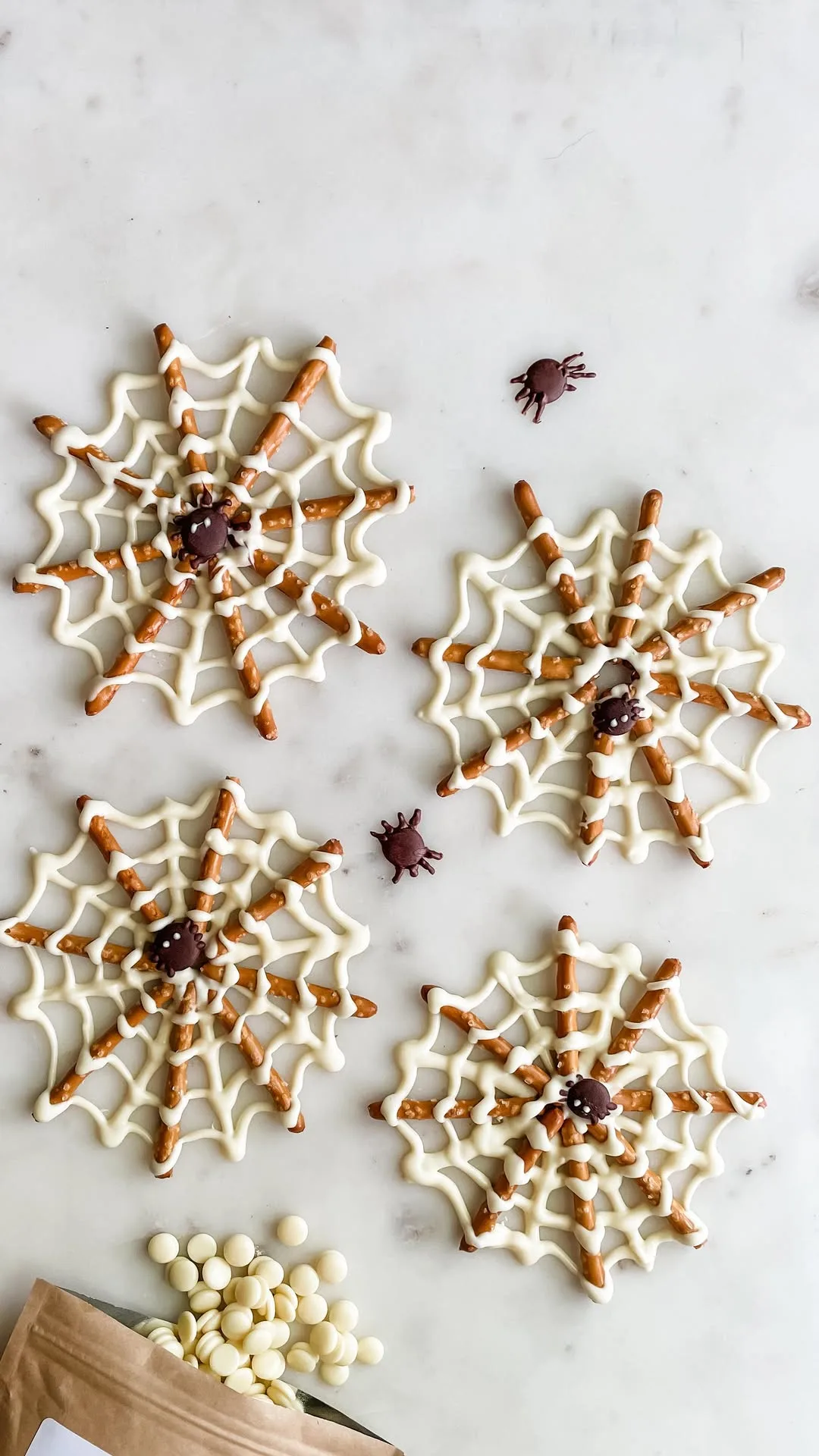 chocolate-spider-webs