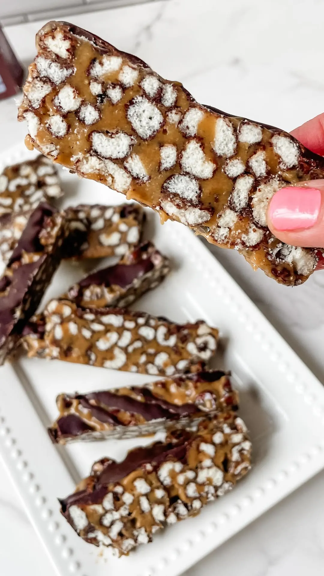 chocolate-peanut-butter-cereal-bars