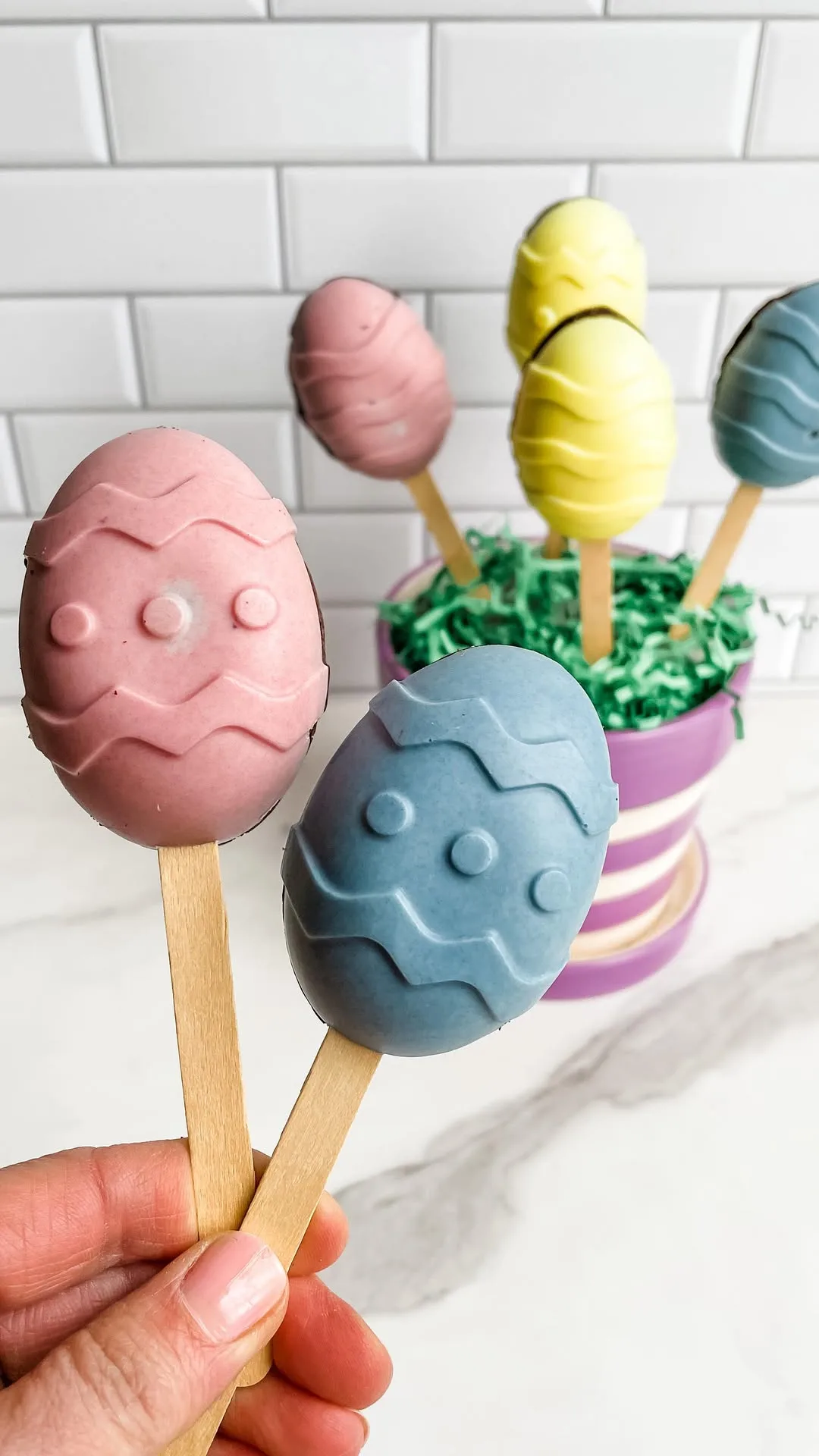 easter-brownie-pops