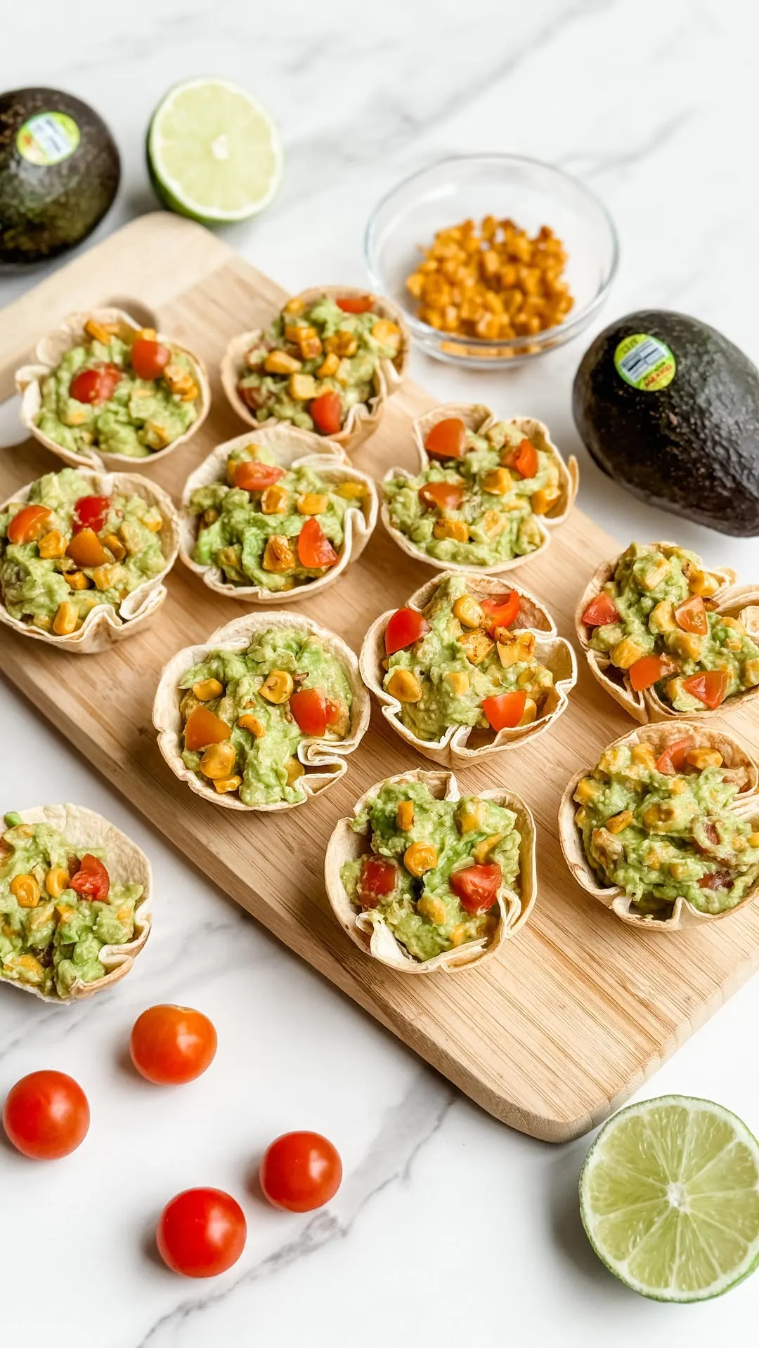 smoky-corn-and-cherry-tomatoes-guacamole