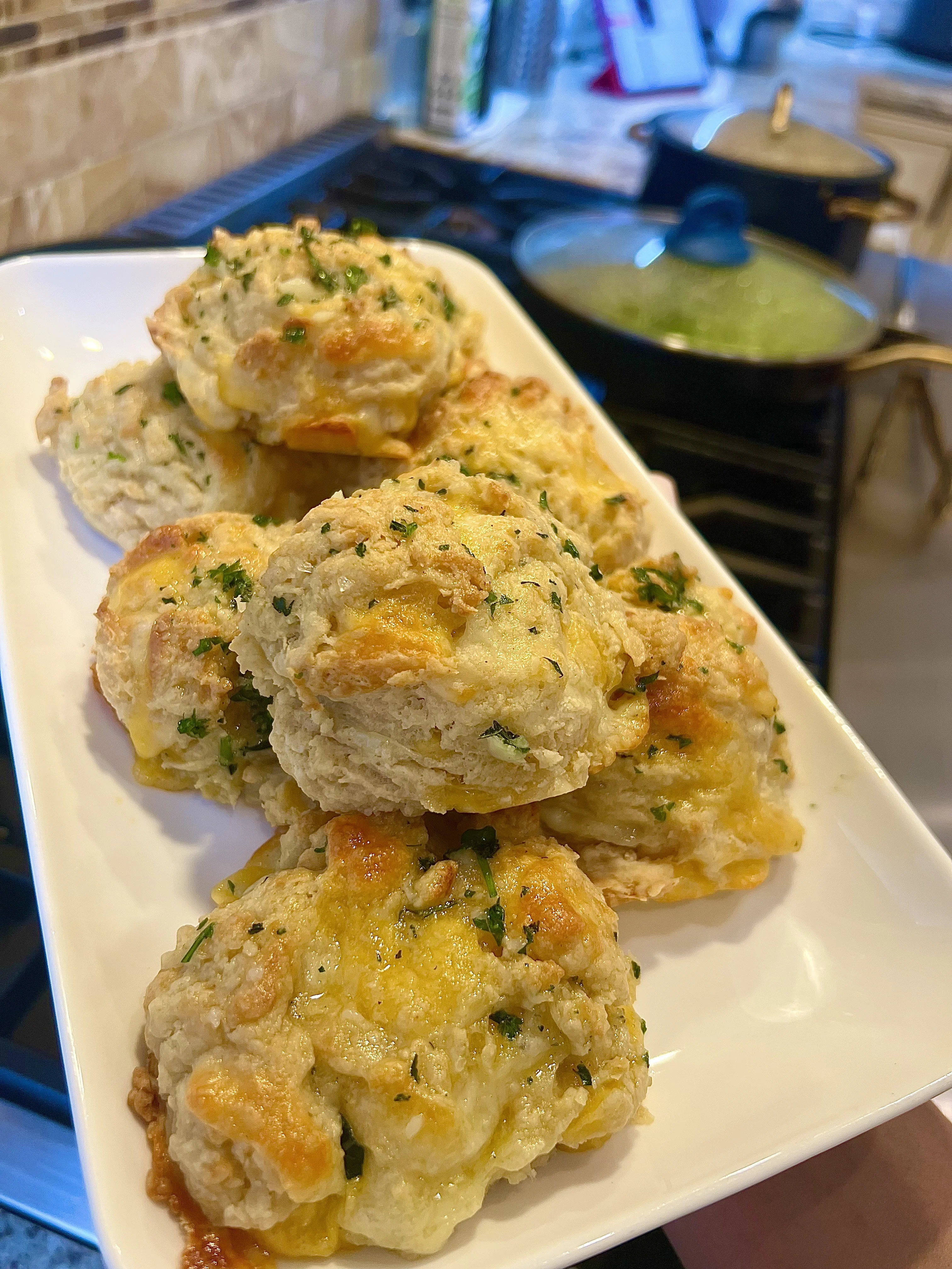 cheddar-bay-biscuits