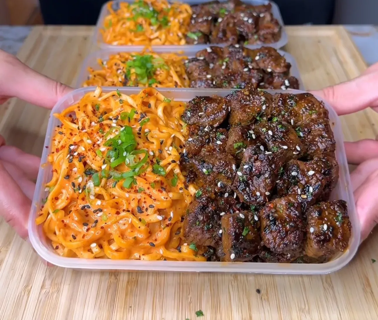 creamy-honey-garlic-steak-noodles