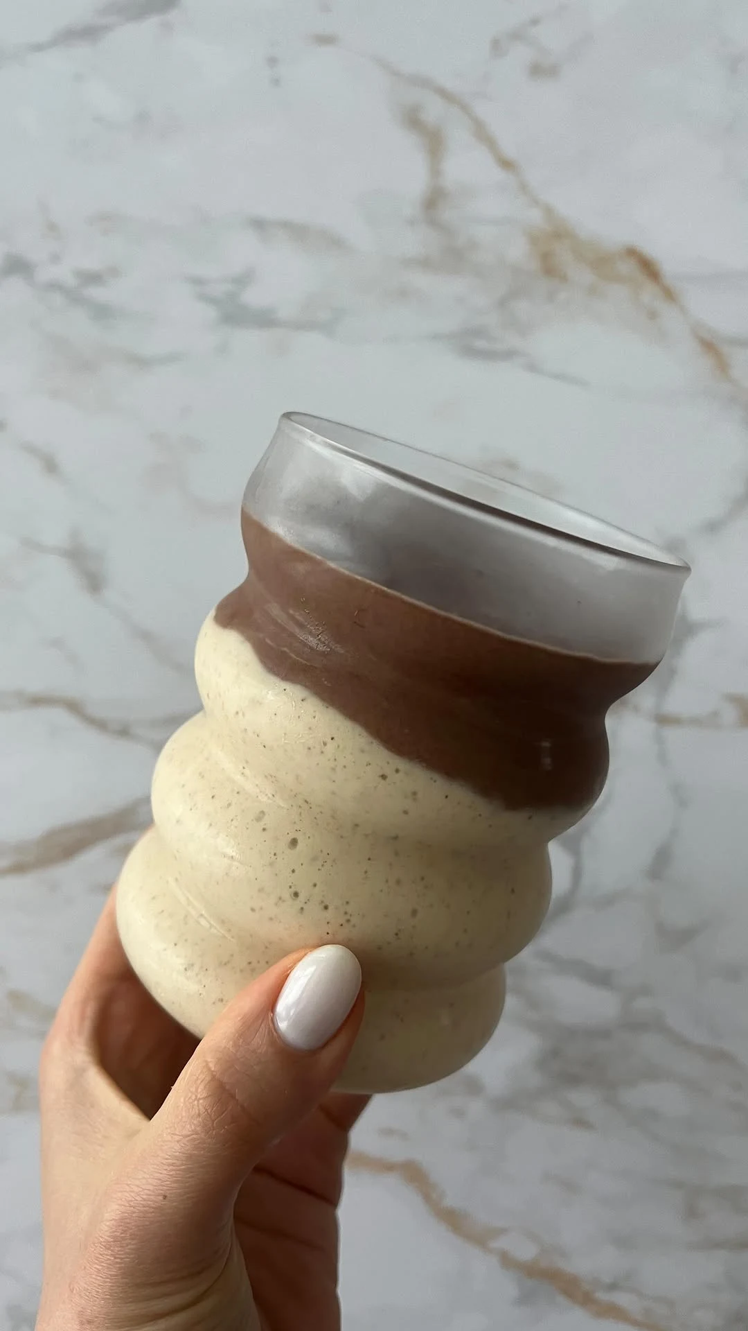 creme-au-beurre-de-cacahuetes-et-ganache-au-chocolat-noir