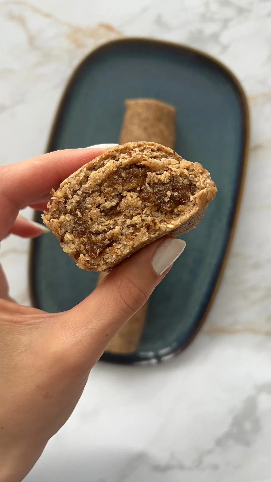 roules-a-la-cannelle-crus-facon-erewhon