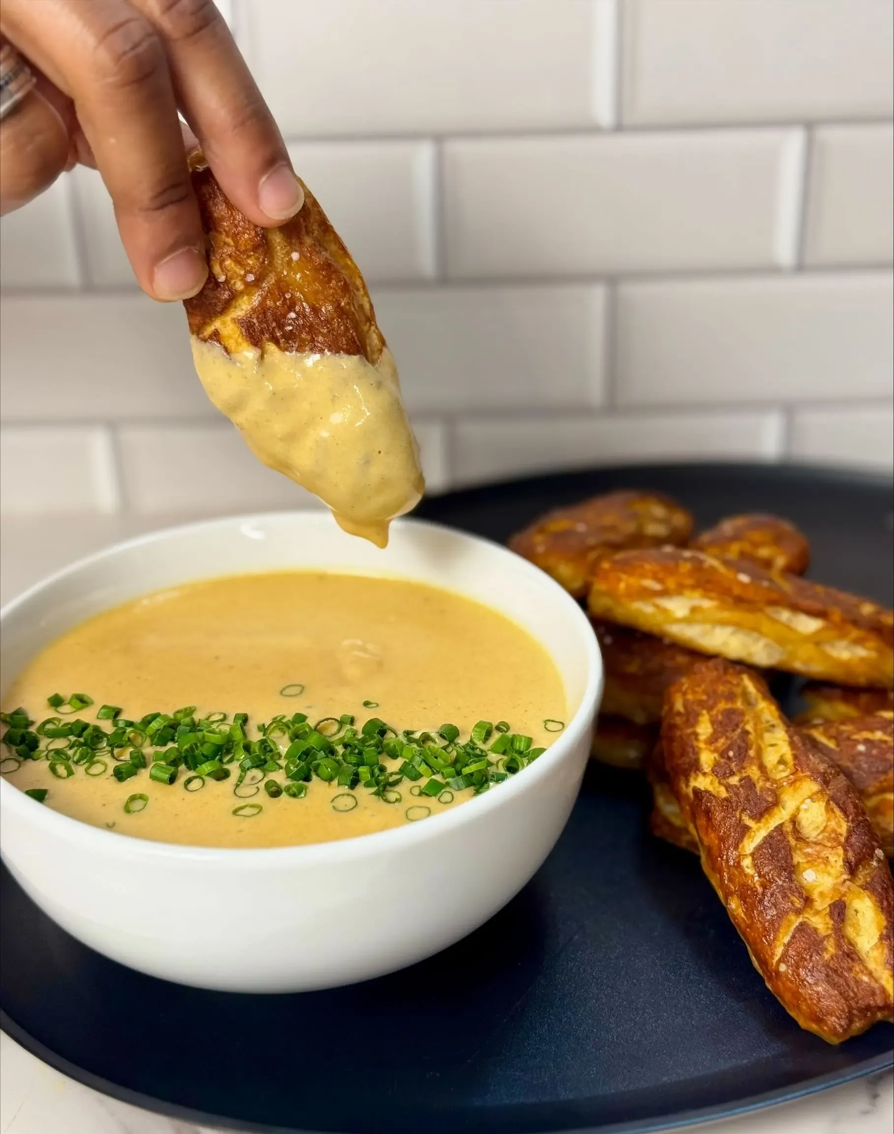 irish-beer-cheese-w-pretzel-sticks